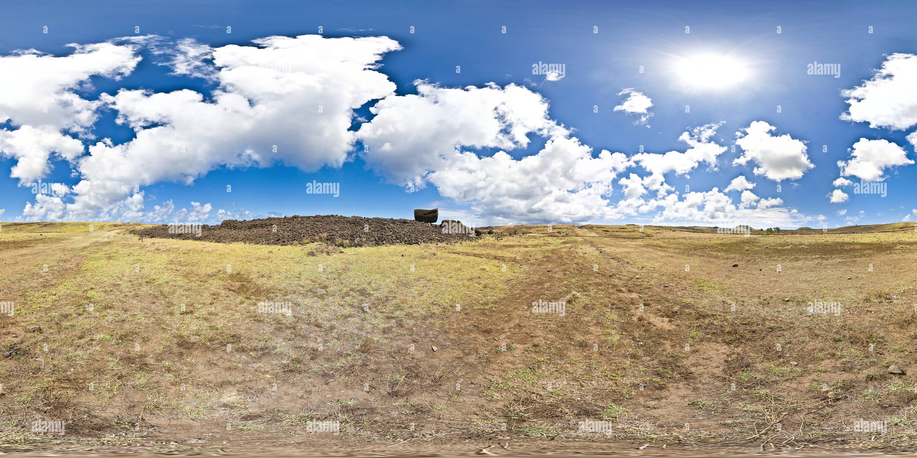 360 Grad Panorama Ansicht von Gebrochene Moai von Ahu Tetenga