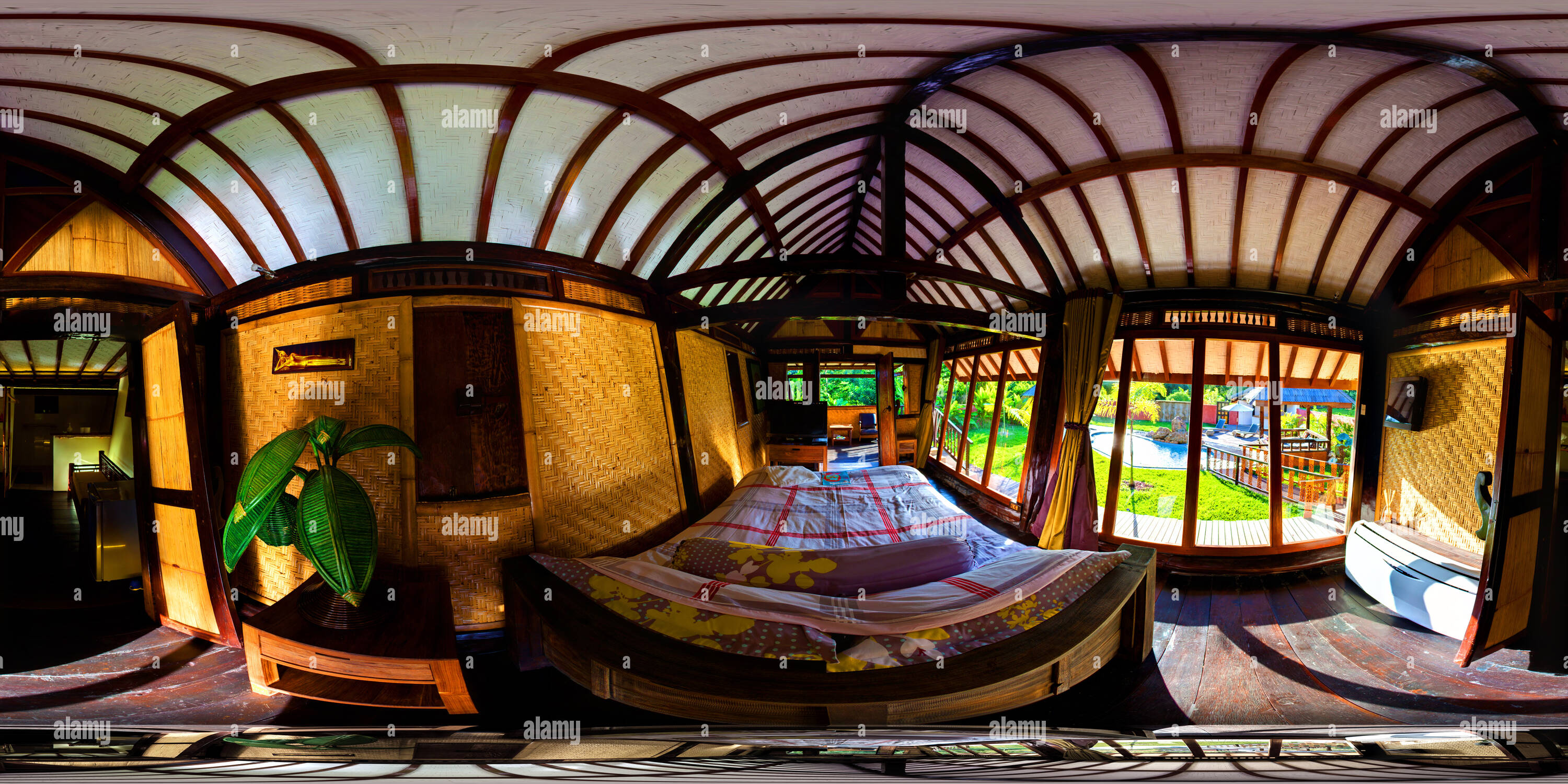 360 Grad Panorama Ansicht von Dumbéa: Der Balinesische Bungalow im Bali Thai River