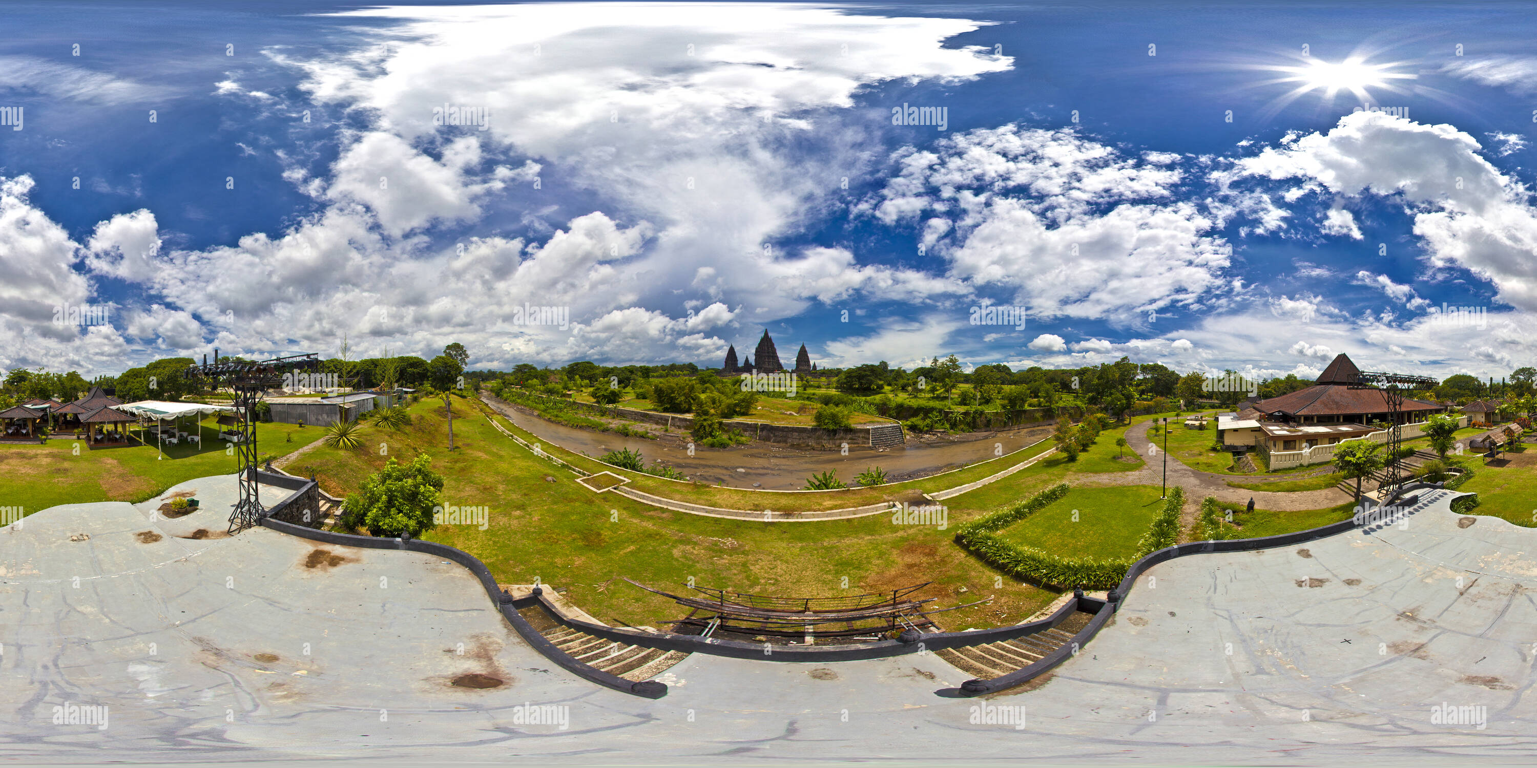 360 Grad Panorama Ansicht von En-face Prambanan