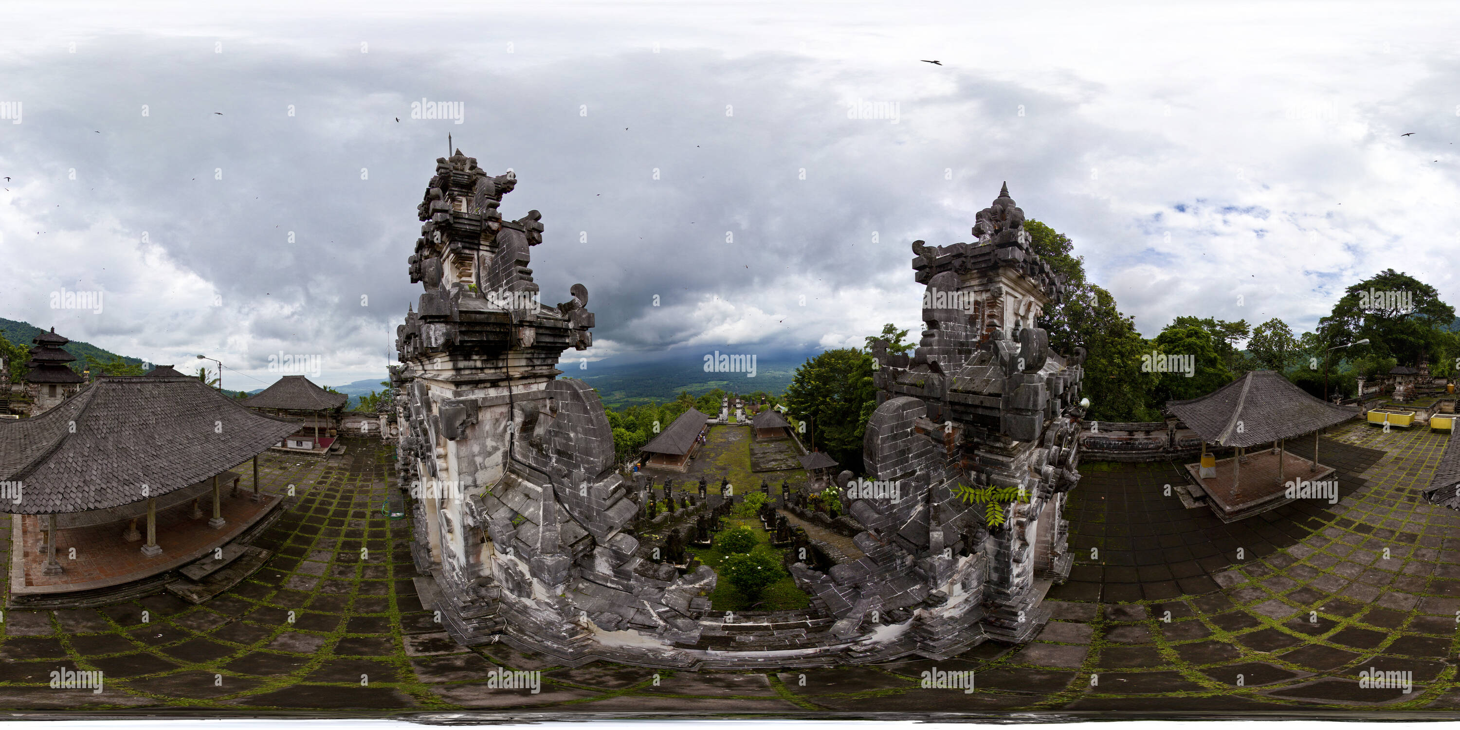 360 Grad Panorama Ansicht von Bis Pura Lempuyang