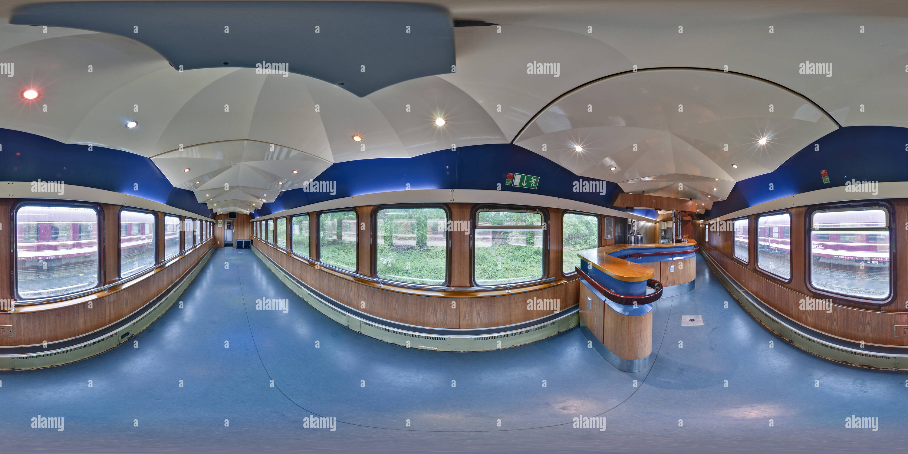 360 Grad Panorama Ansicht von Euro Express Gesellschaftswagen