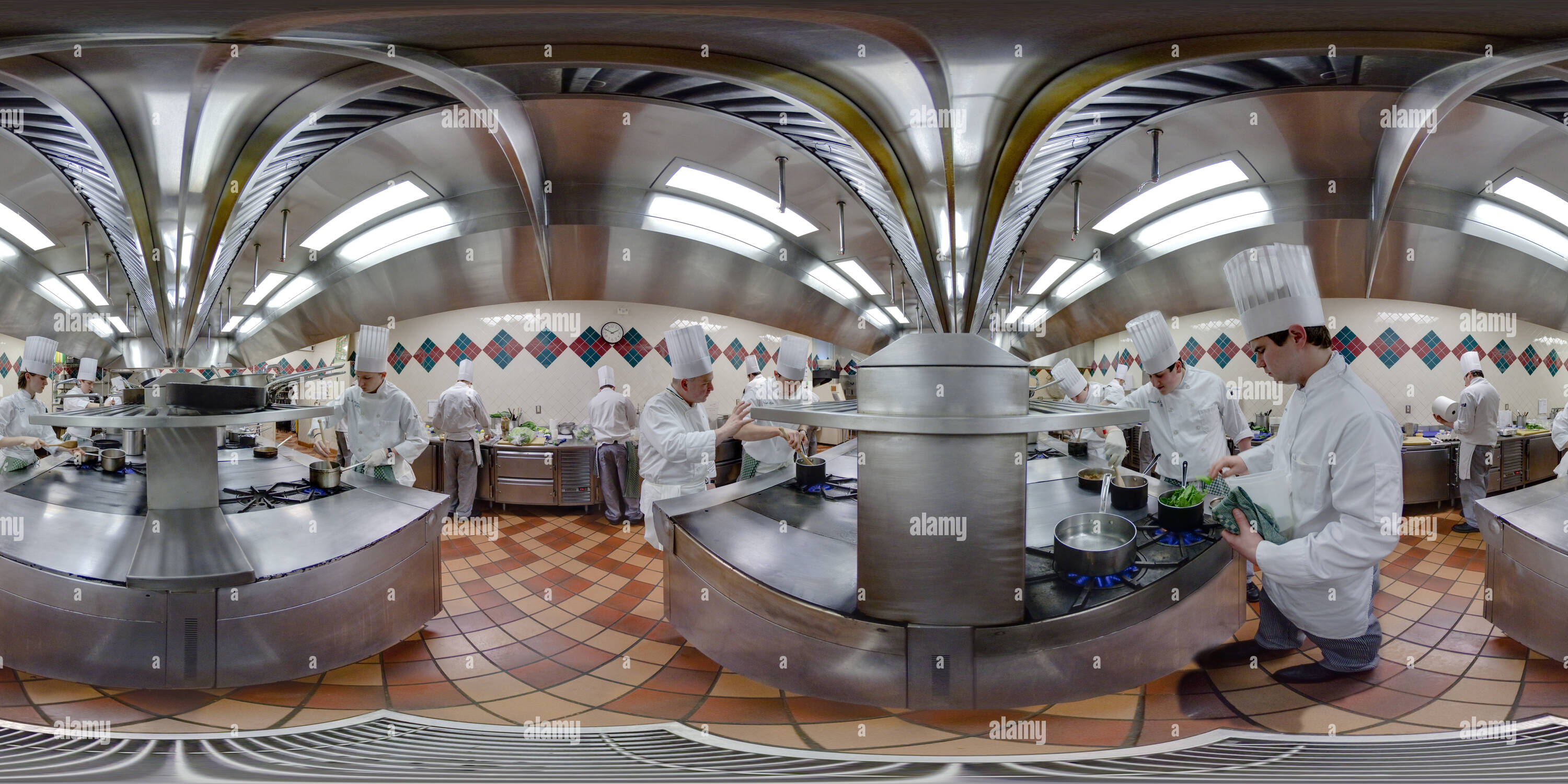360 Grad Panorama Ansicht von Das kulinarische Institut von Amerika Küche Klassenzimmer Hyde Park, NY - USA