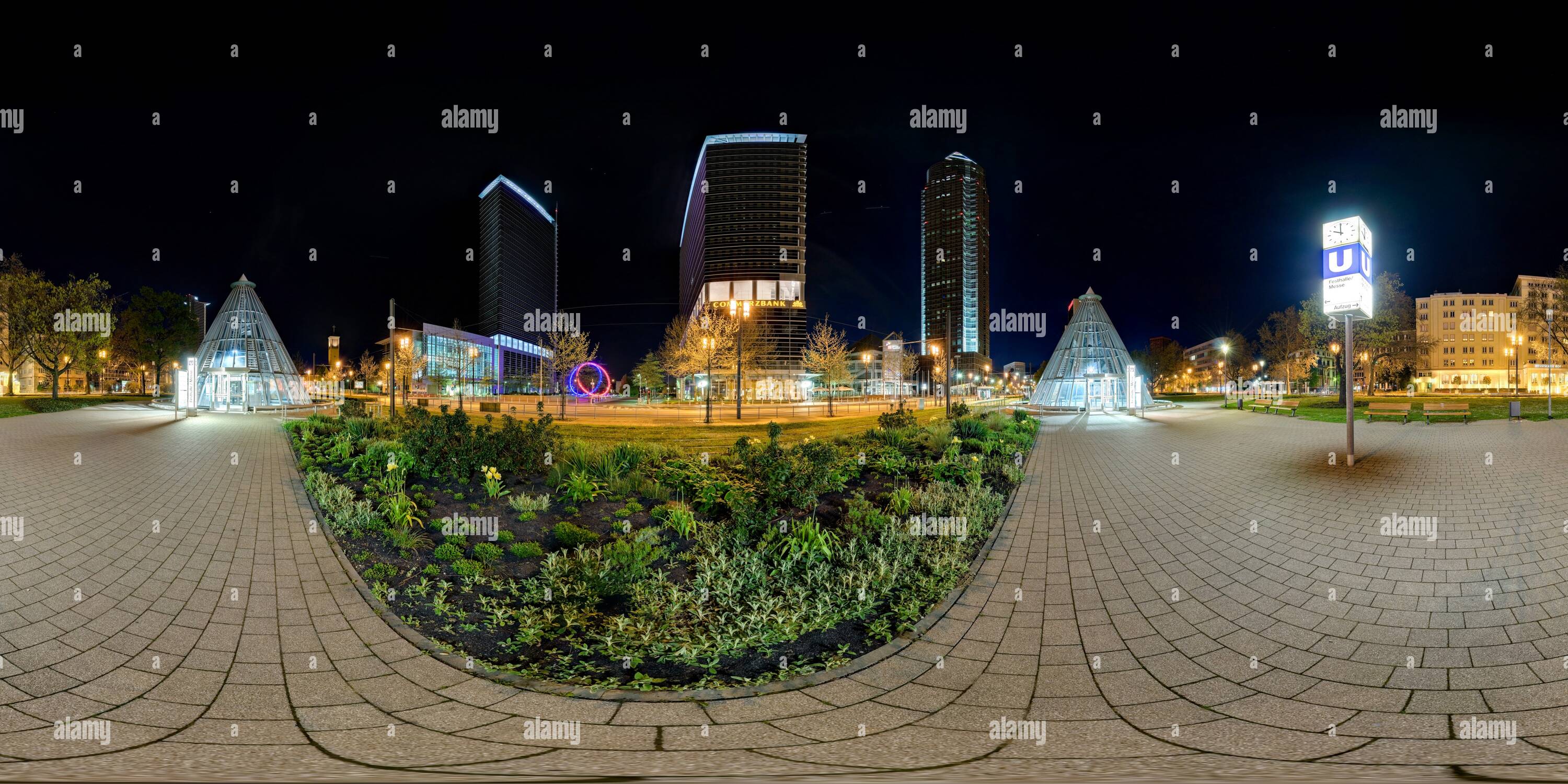 360 Grad Panorama Ansicht von U-Bahnstation Messe