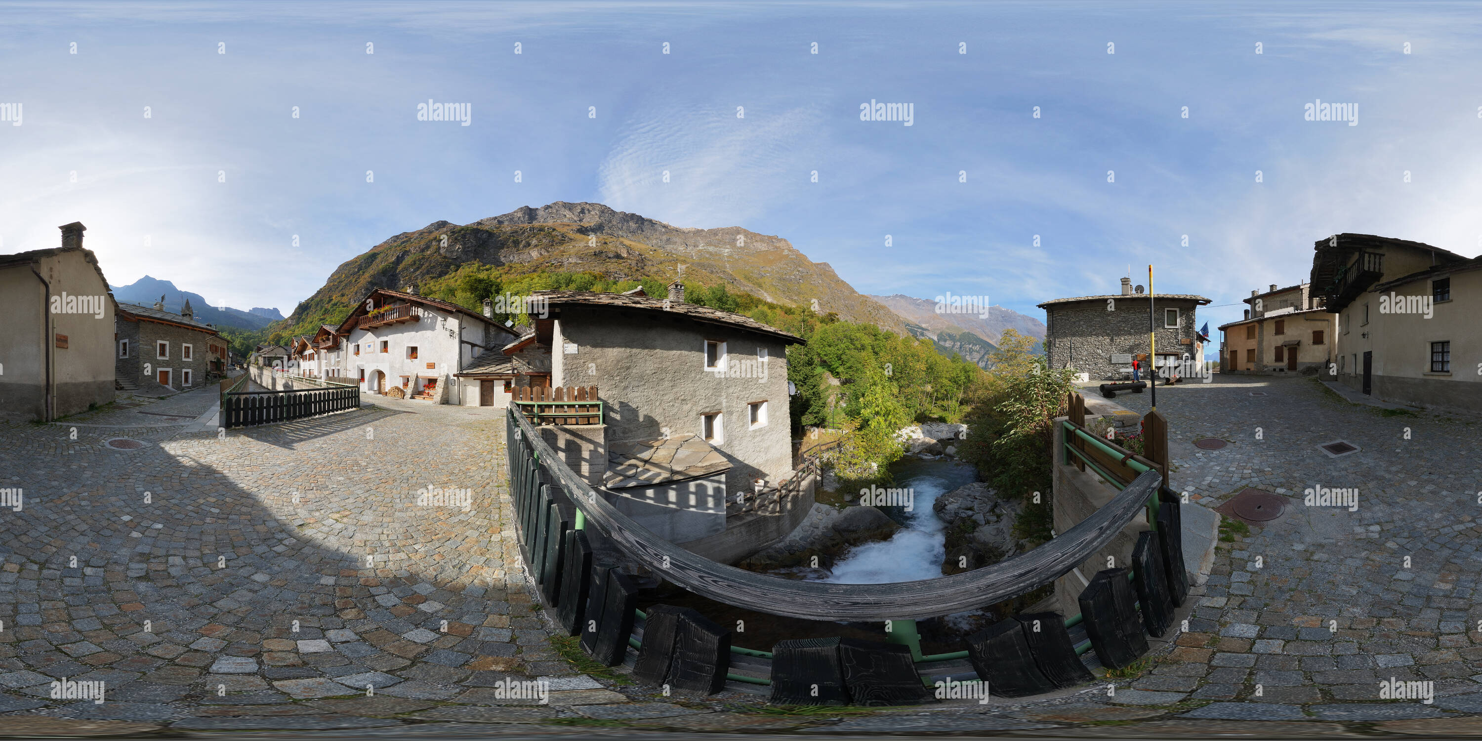 360 Grad Panorama Ansicht von Moncenisio, Piazza Chiavanna