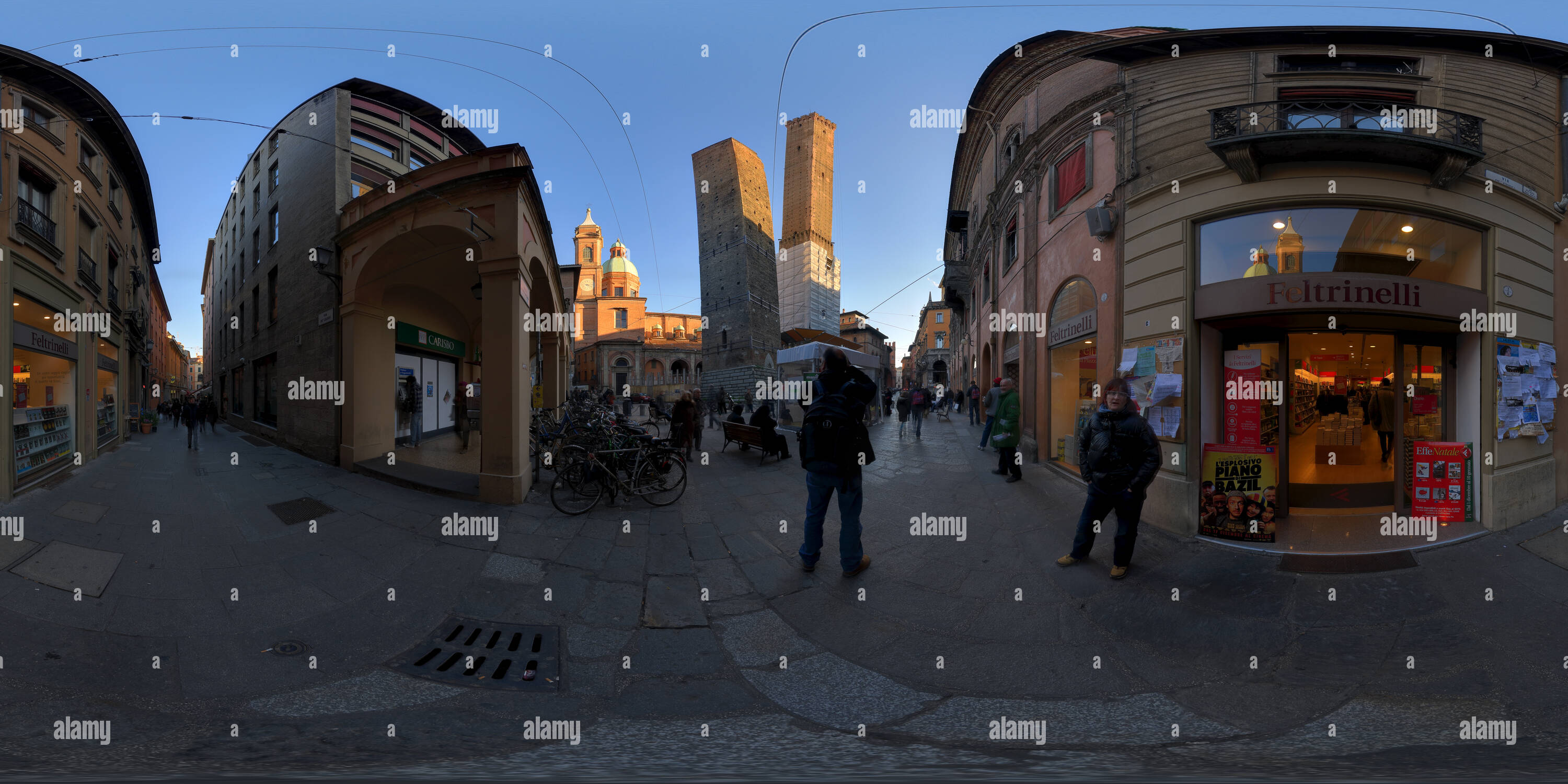 360 Grad Panorama Ansicht von Piazza di Porta Ravegnana, Die zwei Türme