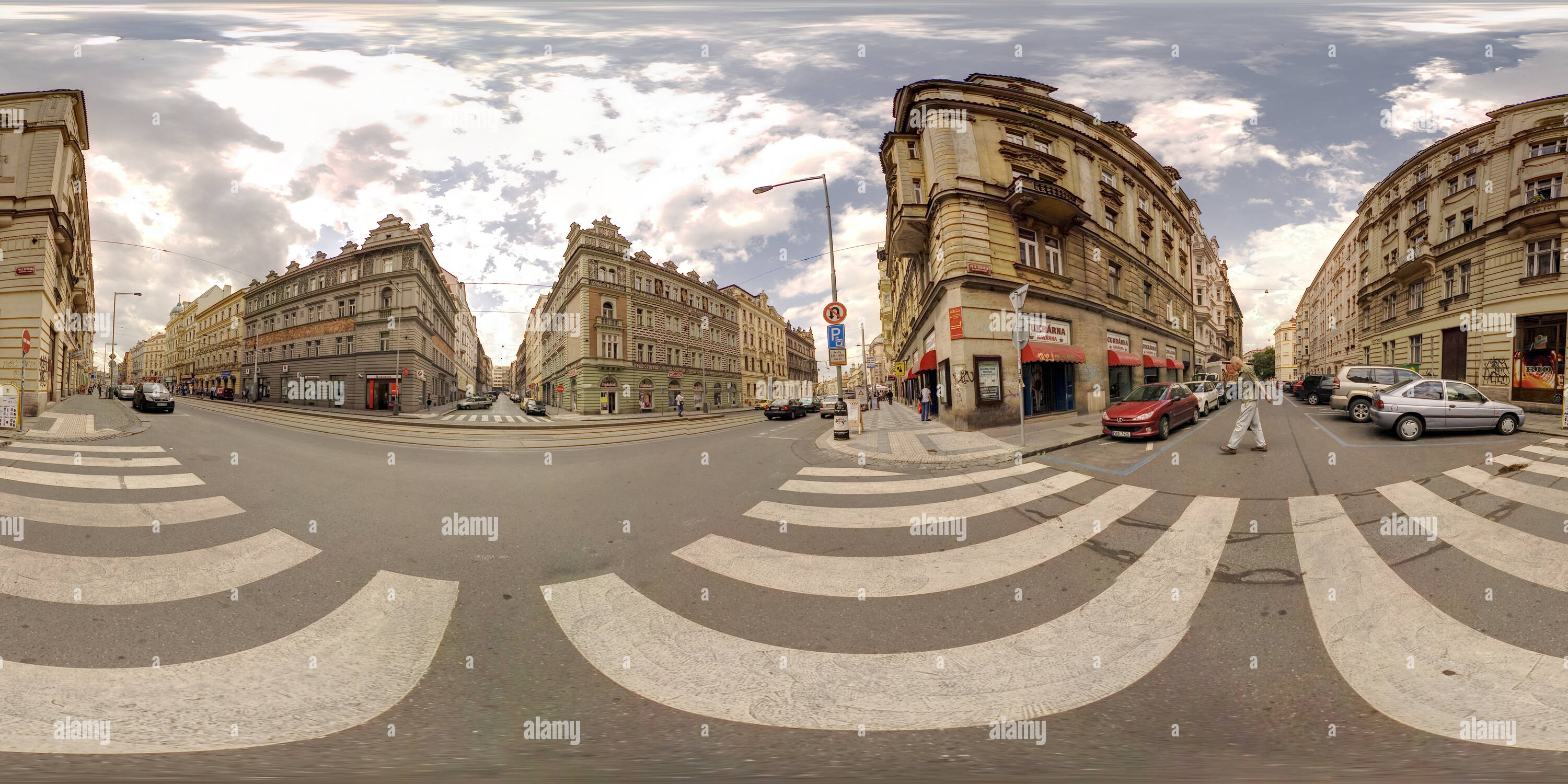 360 Grad Panorama Ansicht von Dukelskych Hrdinu Prag - Sommer 62