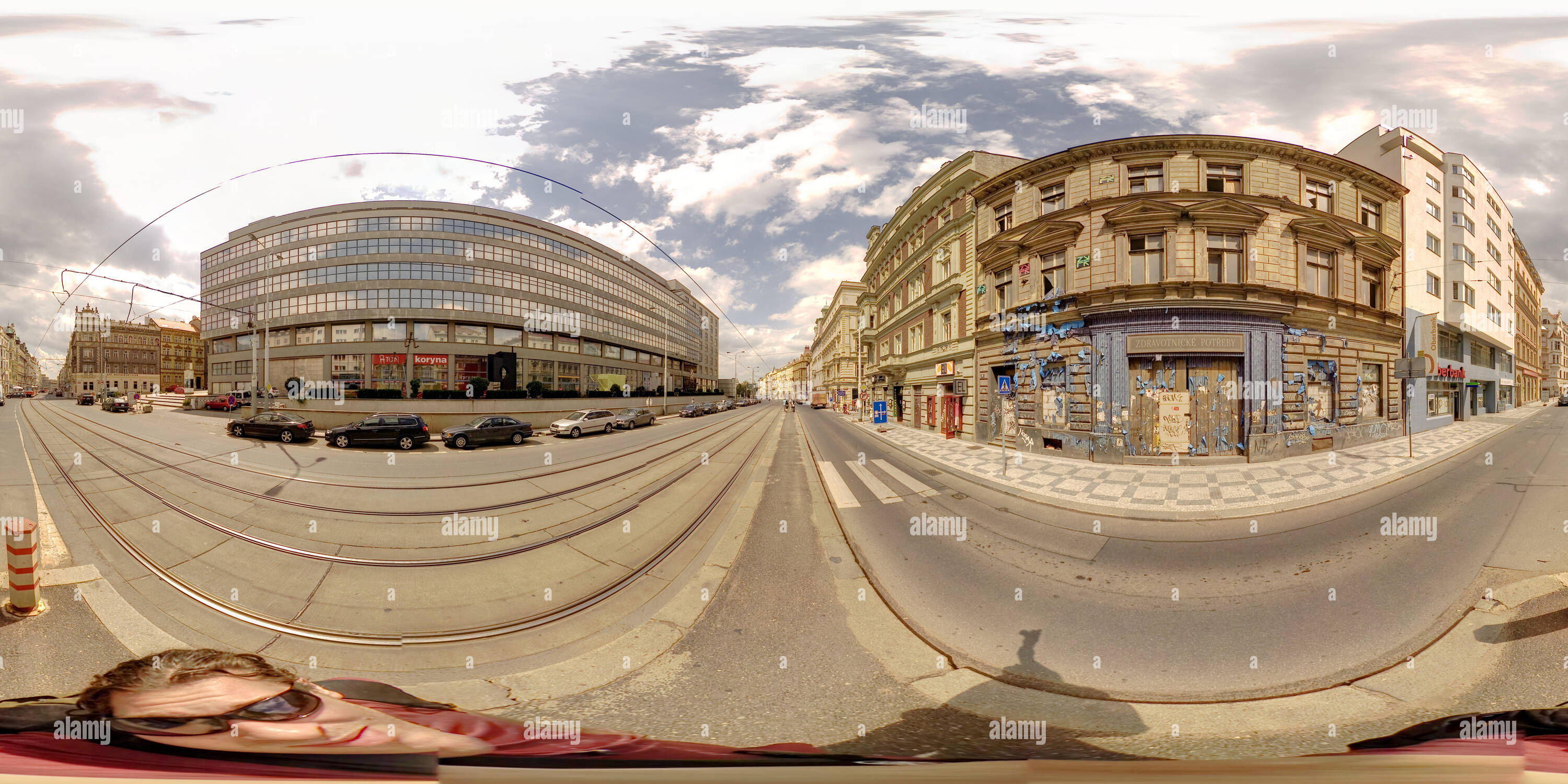 360 Grad Panorama Ansicht von National Gallery, veletrzni Palac, Dukelskych Hrdinu Prag - Sommer 65