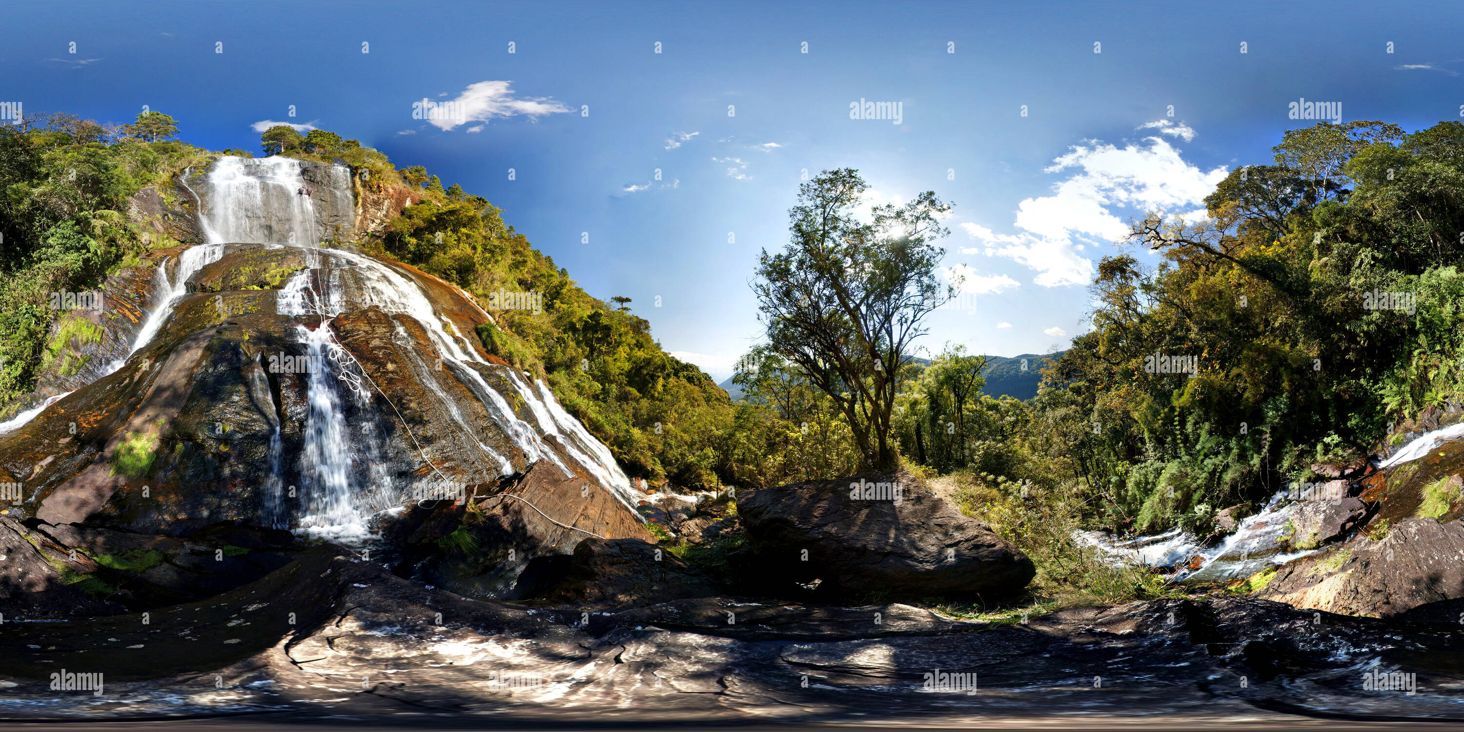 360 Grad Panorama Ansicht von Rapel na Cachoeira Toldi em São Bento Do do Sapucai
