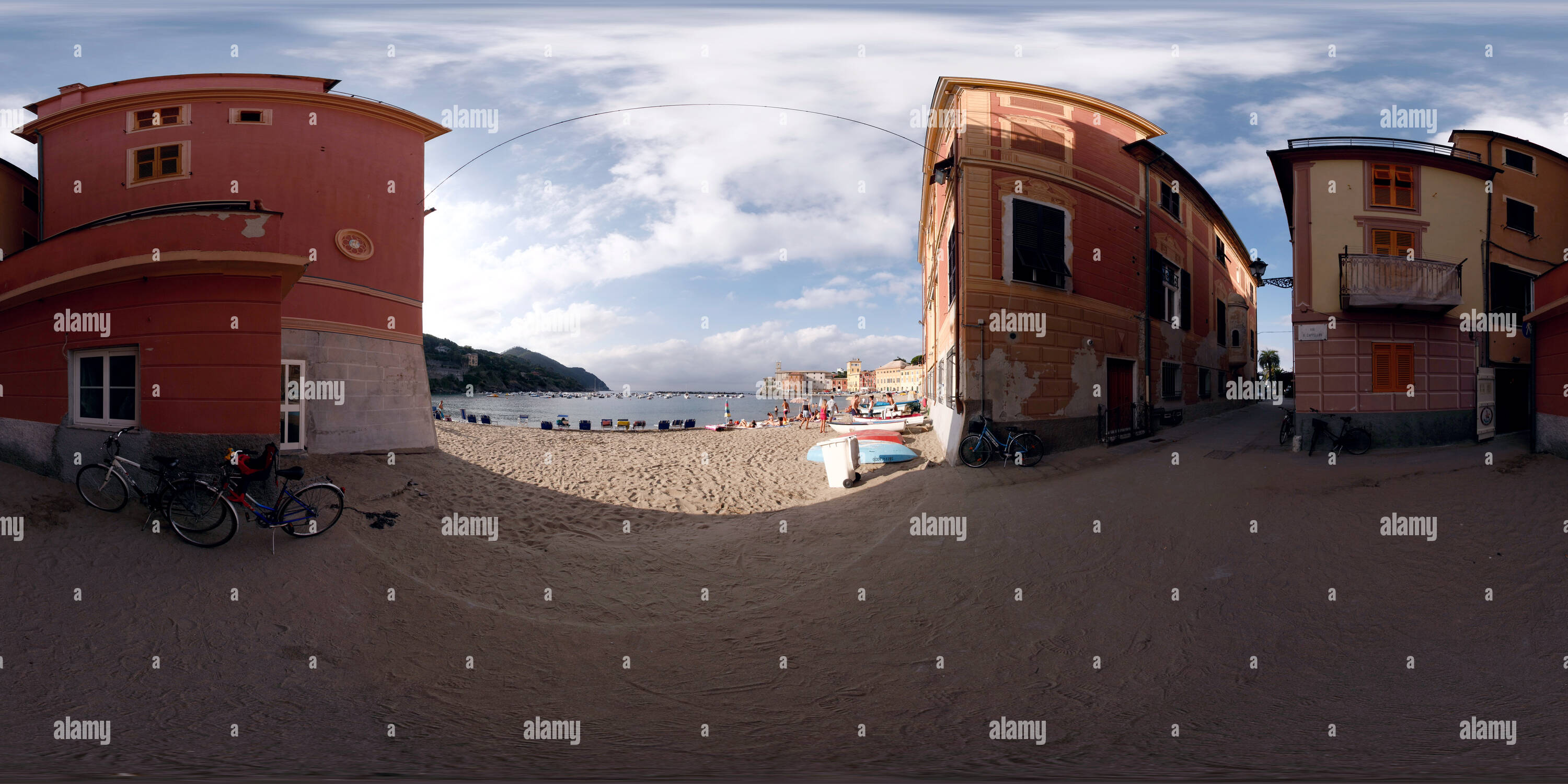 360 Grad Panorama Ansicht von Scorcio del Mare Piccolo ein Sestri Levante, Ligurien, Italien