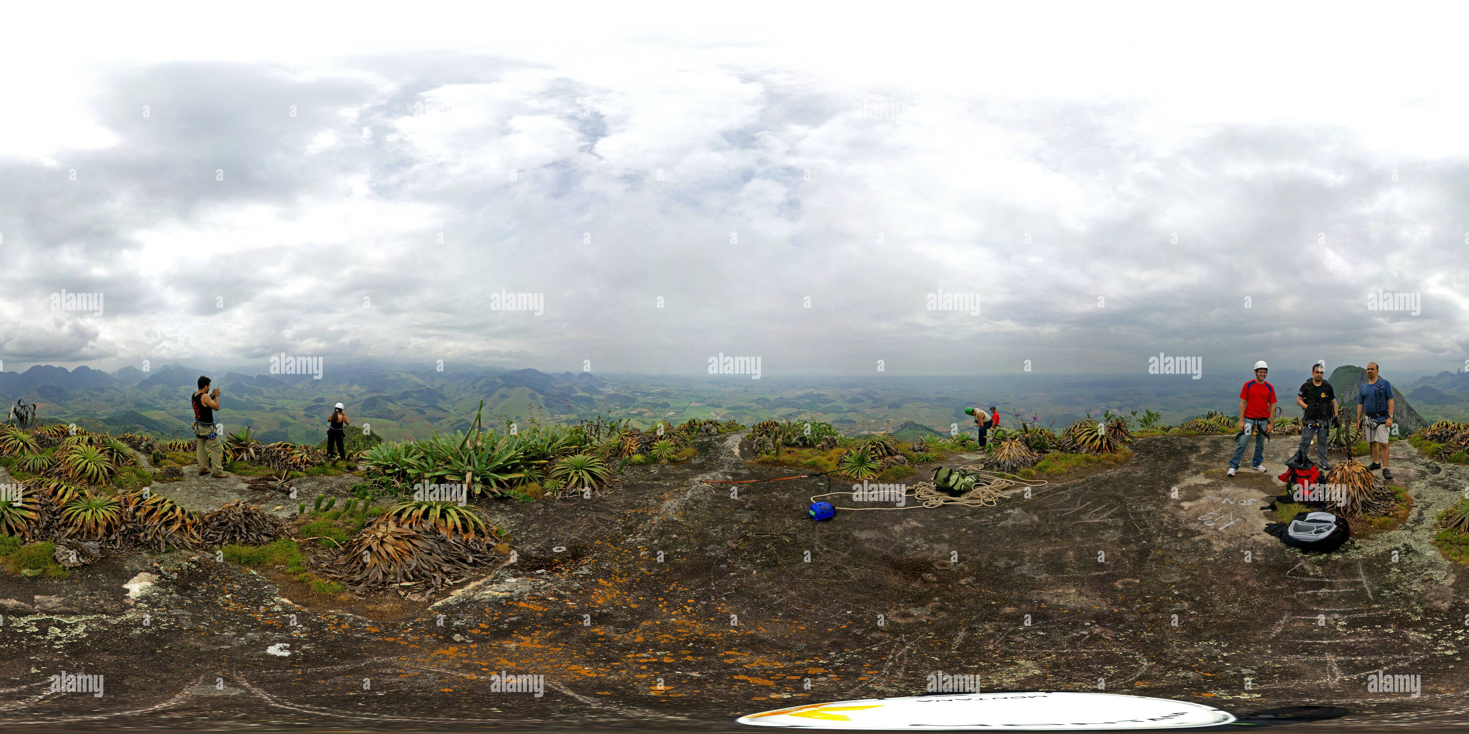 360 Grad Panorama Ansicht von Keine topo da Pedra Do Frade keine Sul Espírito Santo do