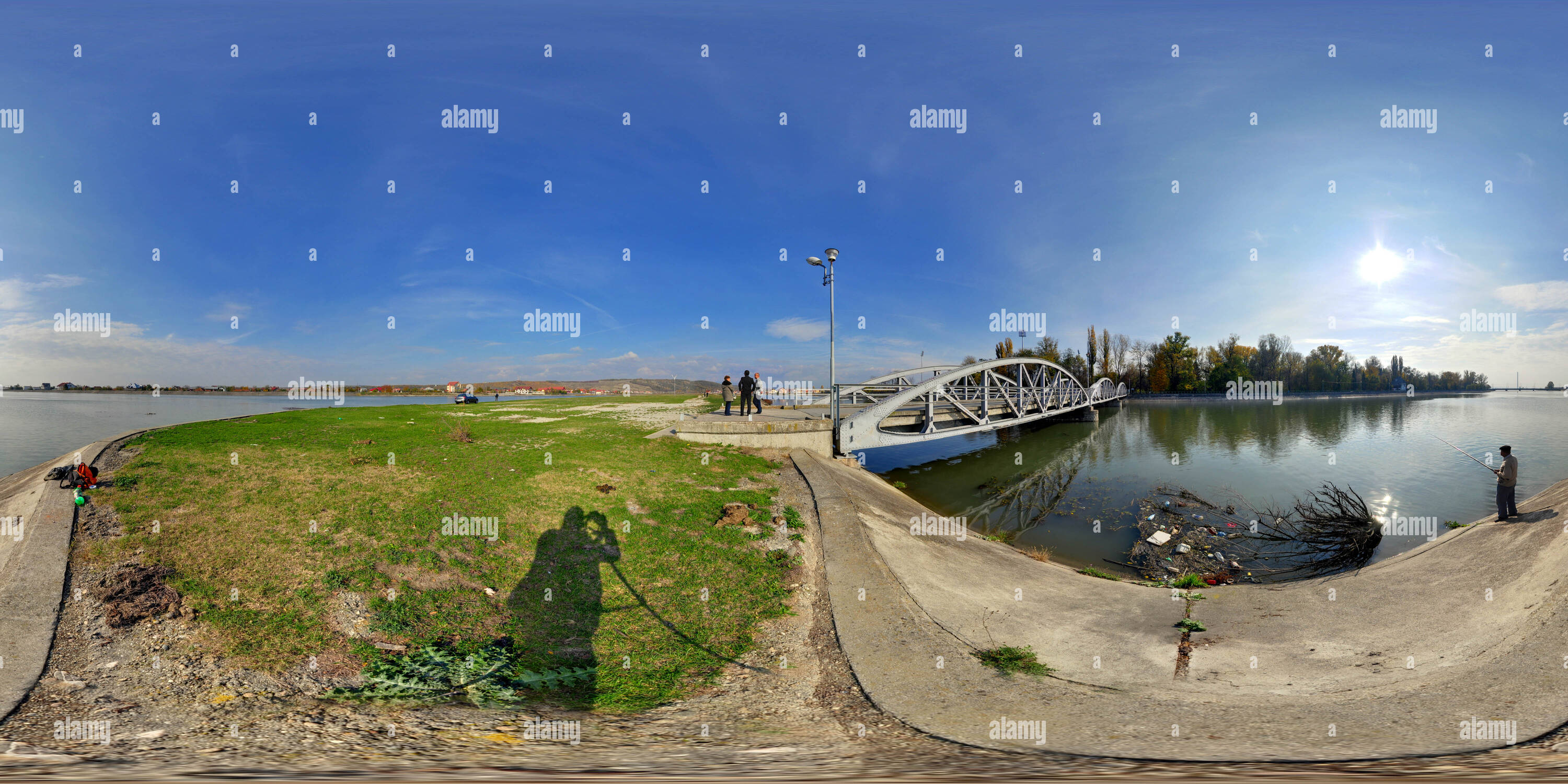 360 Grad Panorama Ansicht von Alte Stahlbrücke über die Jiu