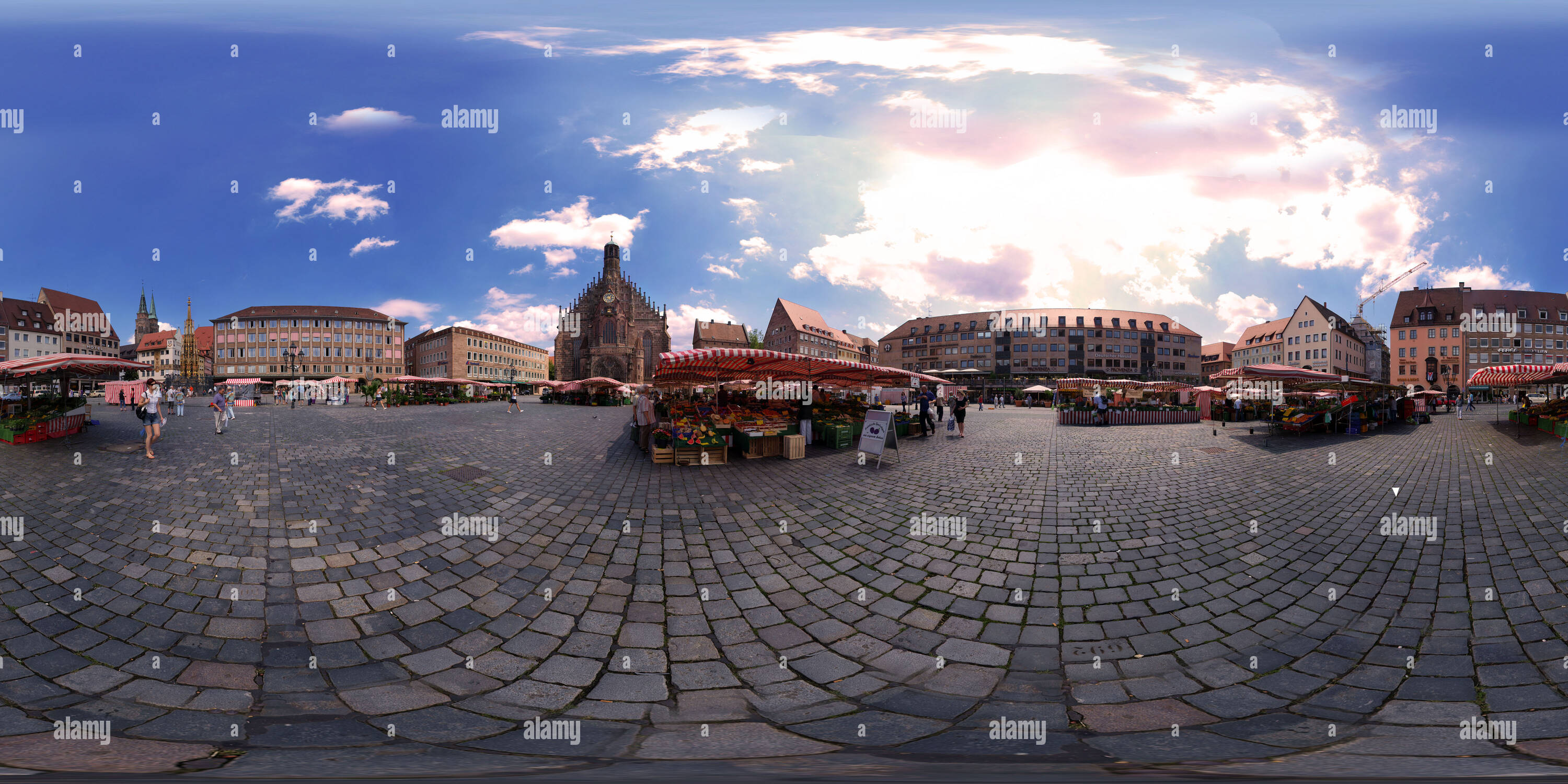 360 Grad Panorama Ansicht von Alten Marktplatz in Nürnberg.