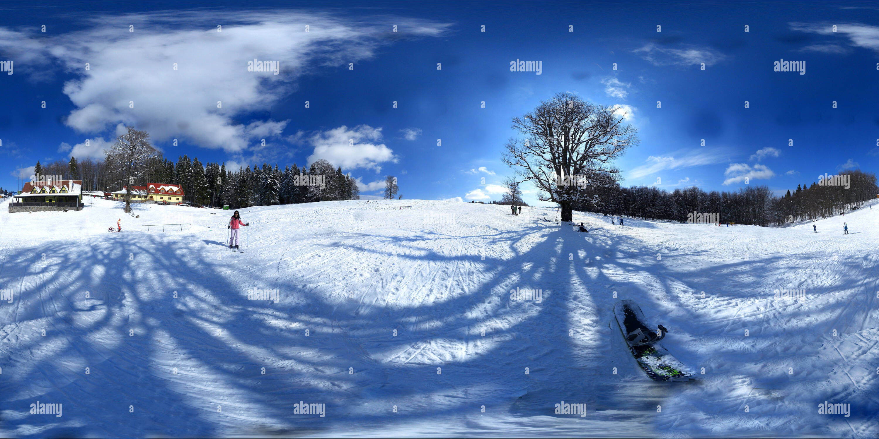 360 Grad Panorama Ansicht von Restaurant auf der Oberseite des Sovata Hang