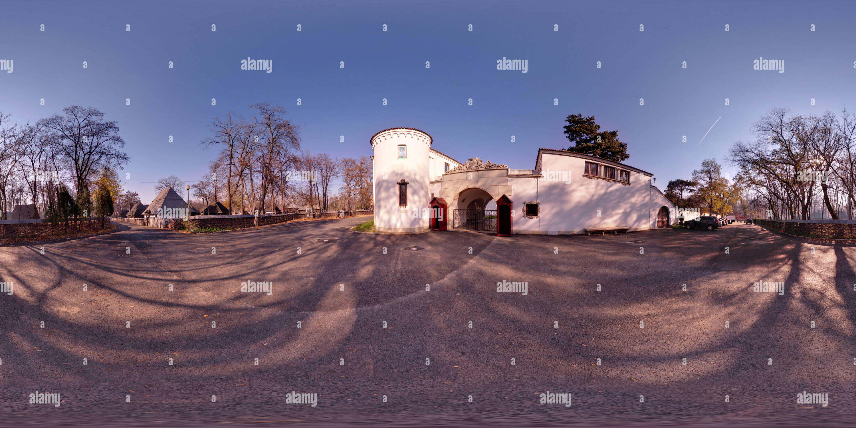 360 Grad Panorama Ansicht von Eintrag in die Elisabeth Palace in Bukarest