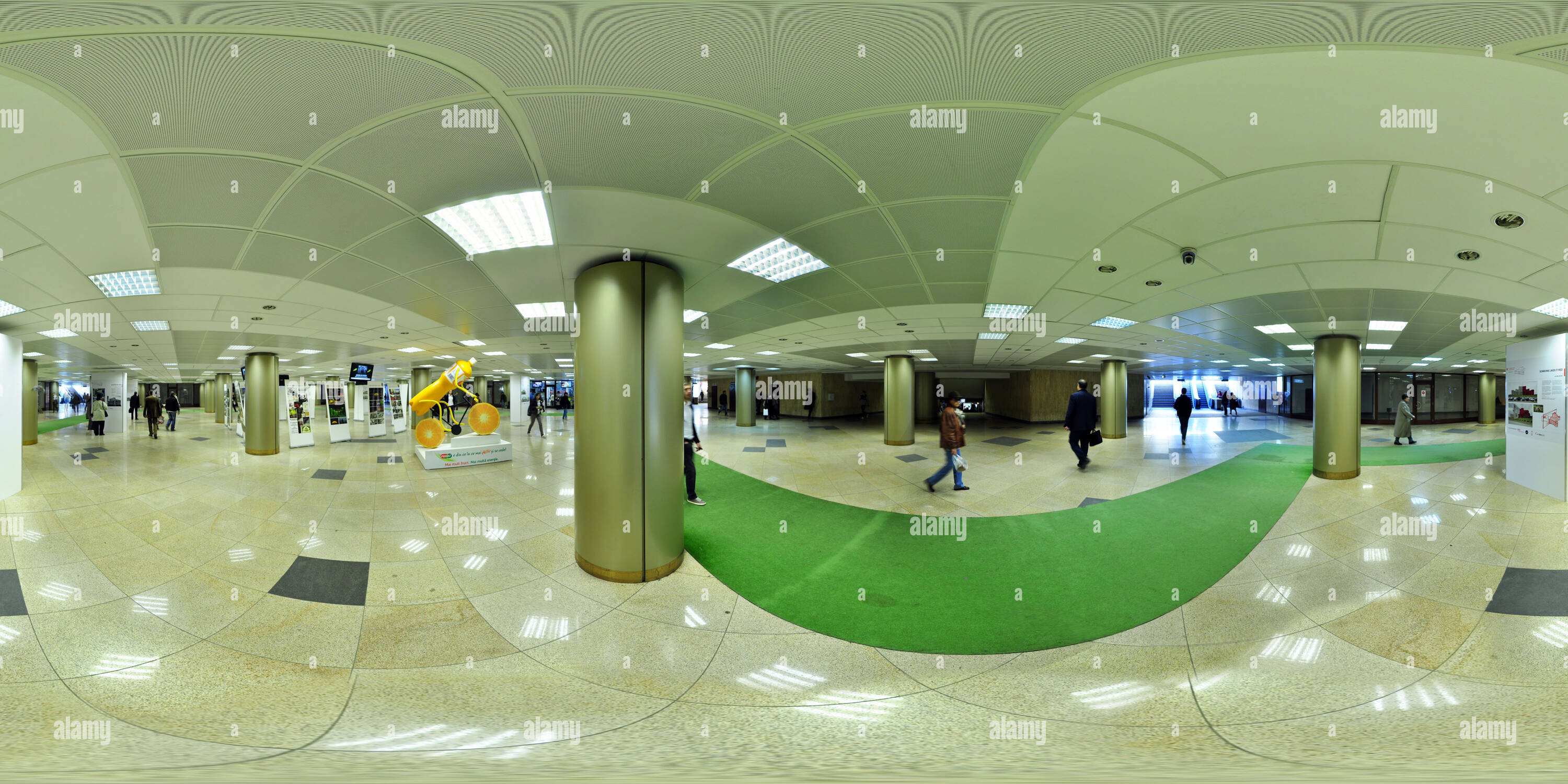 360 Grad Panorama Ansicht von Der U-Bahnhof am Nationaltheater in Bukarest