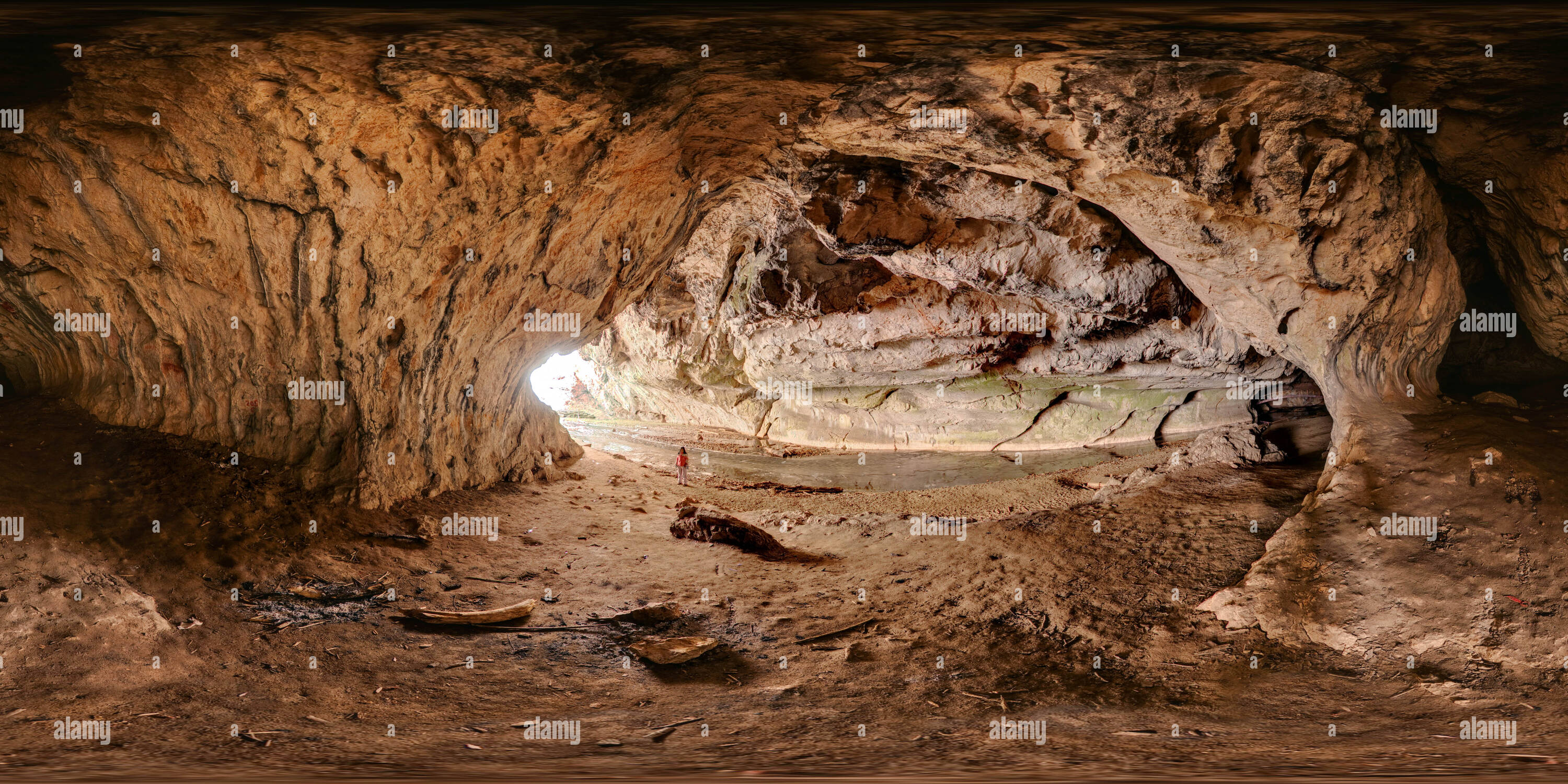 360 Grad Panorama Ansicht von Die bolii Höhle in der Nähe von Petrosani