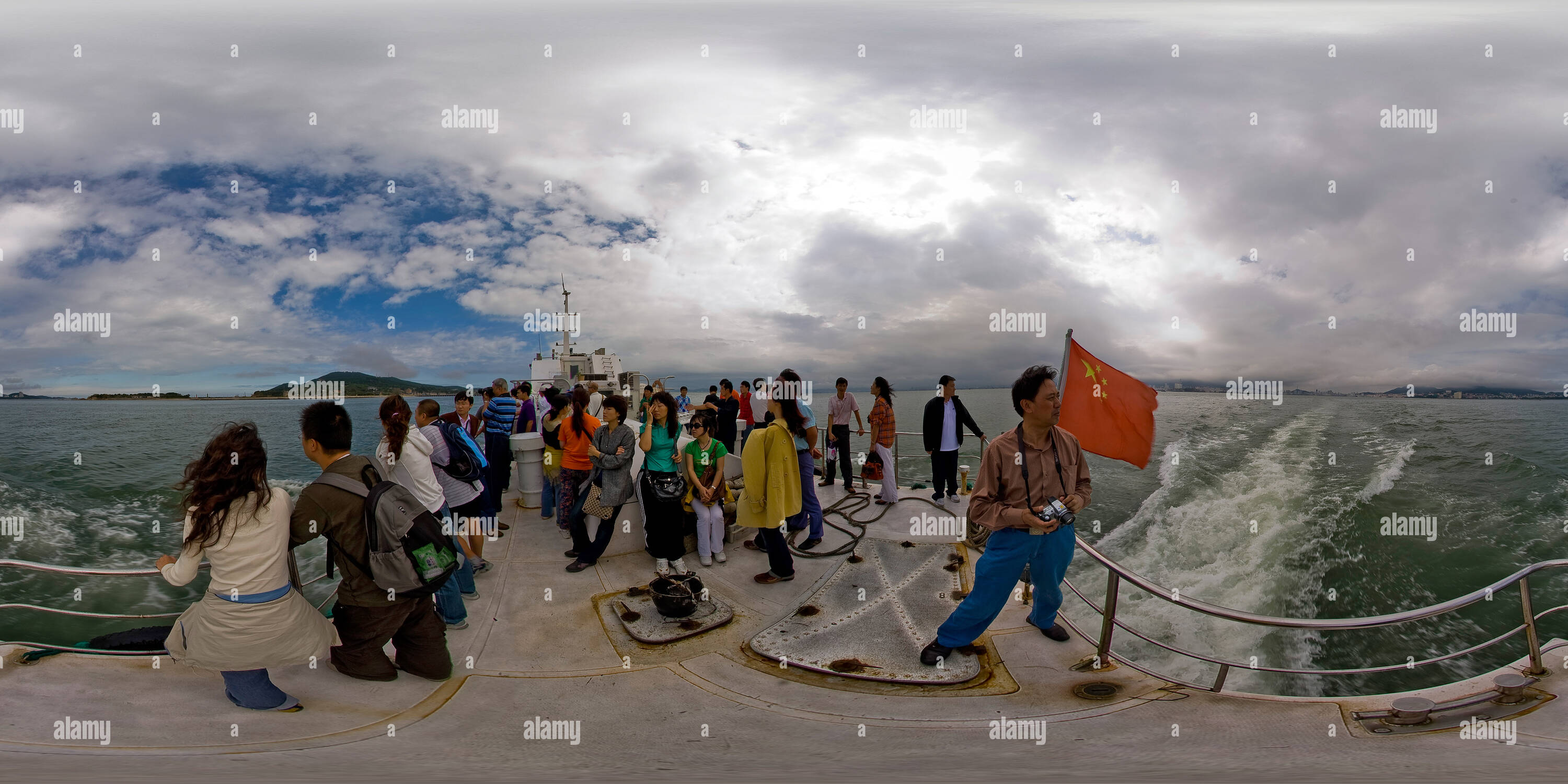 360 Grad Panorama Ansicht von Weihai Liugong Island Fähre 3