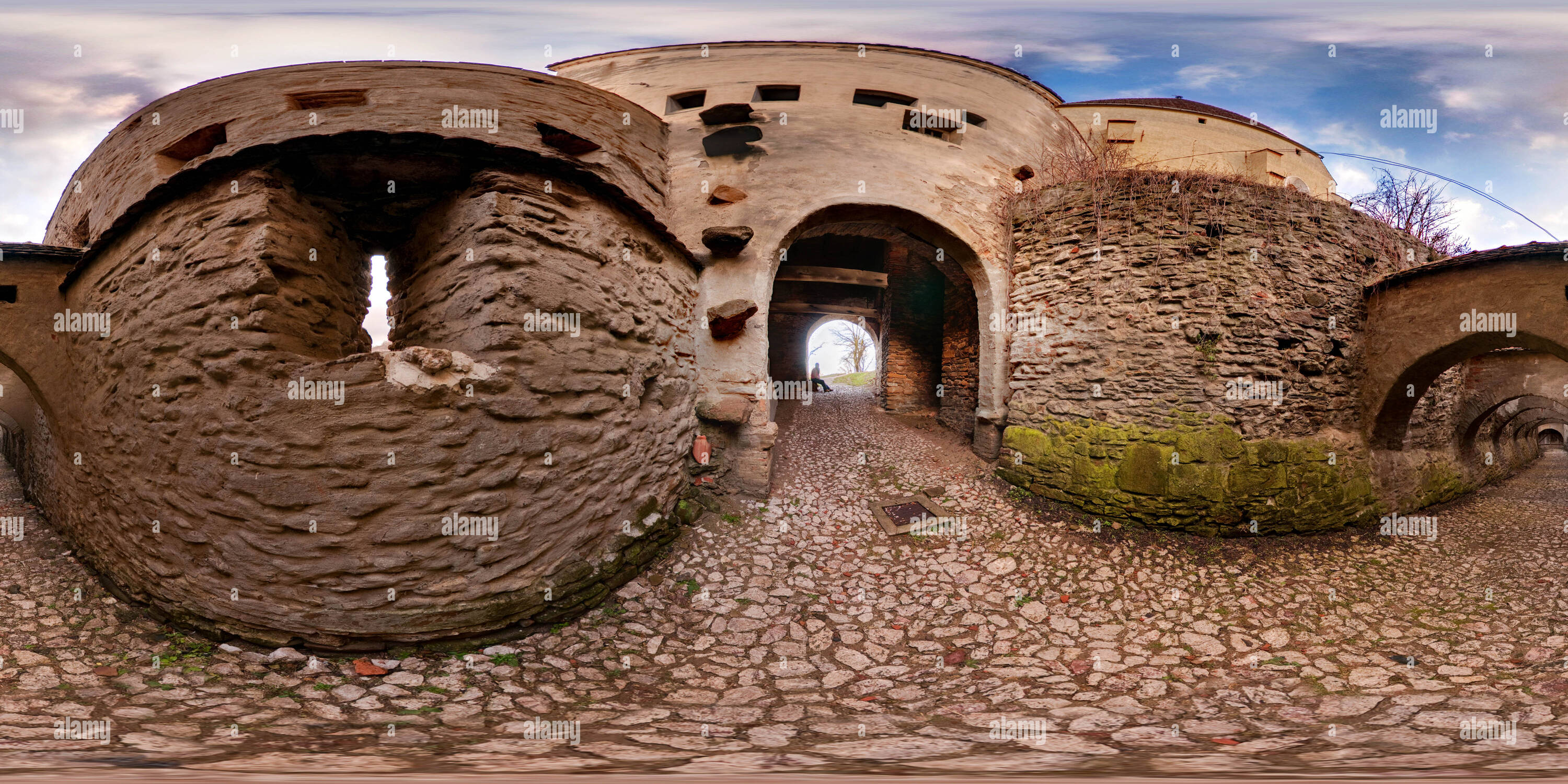 360 Grad Panorama Ansicht von Wände der Birthälm Festung