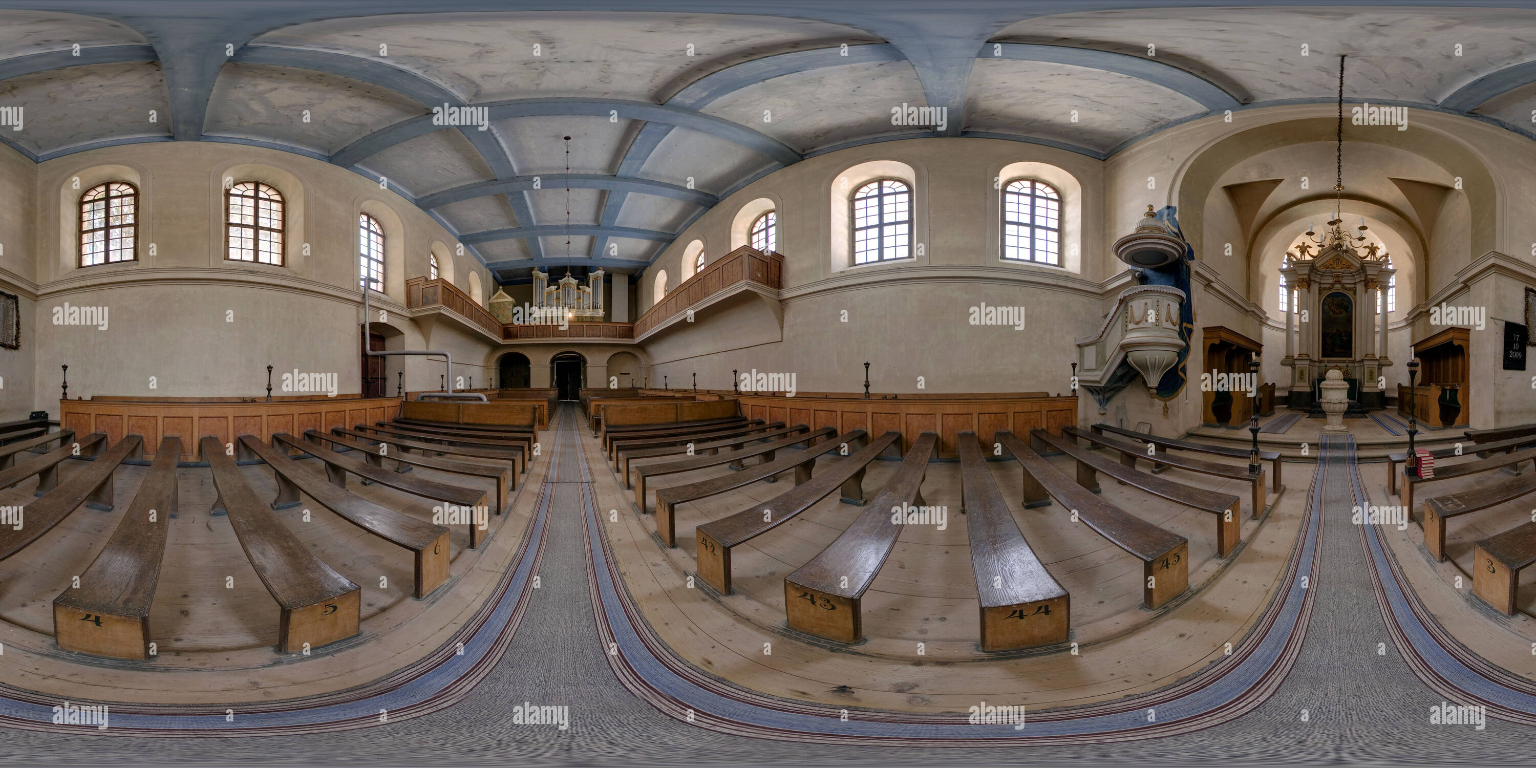 360 Grad Panorama Ansicht von Innerhalb der Sächsischen Kirche in Laslea