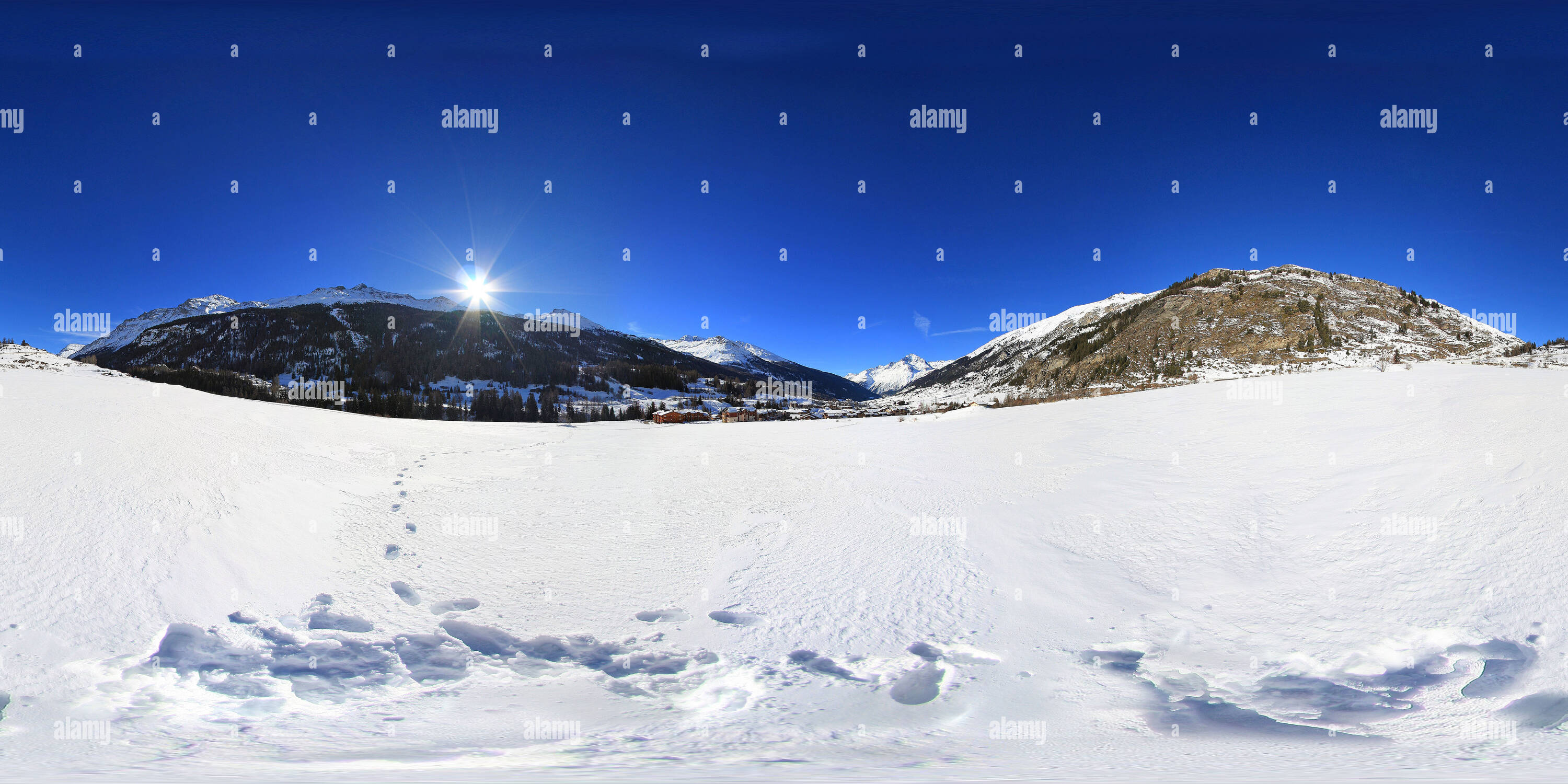 360 Grad Panorama Ansicht von Vue du Col de la Madeleine