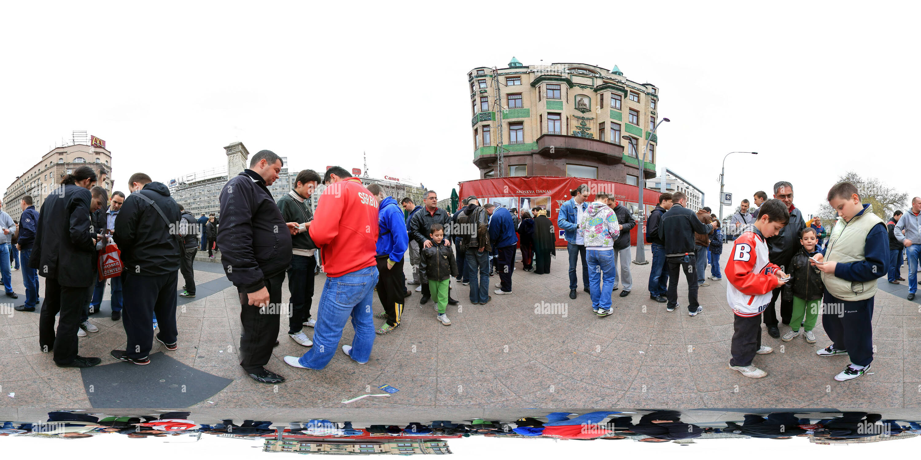 360 Grad Panorama Ansicht von 2010 Mundijal menjanje slicica