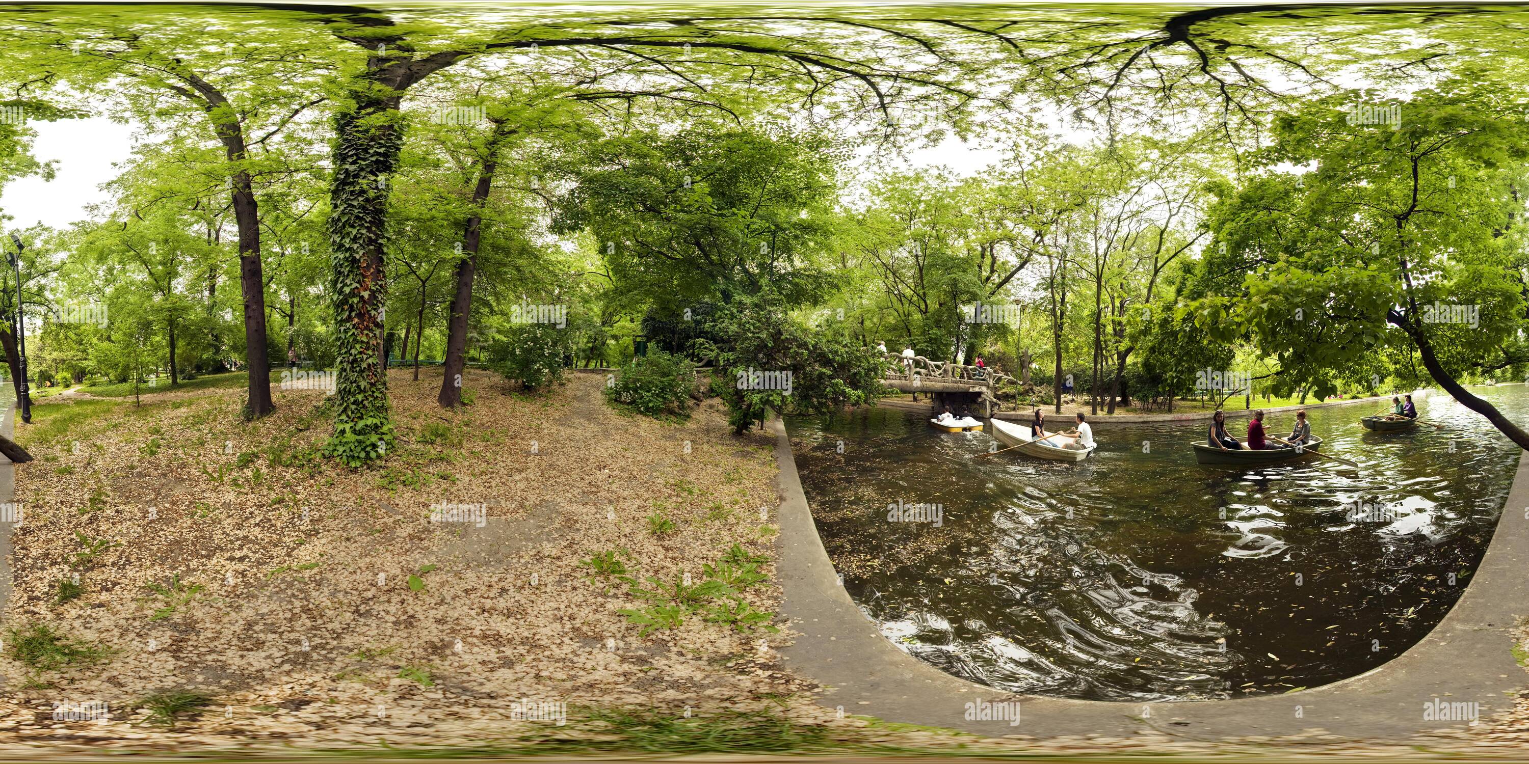 360 Grad Panorama Ansicht von Boote in der Cismigiu Park