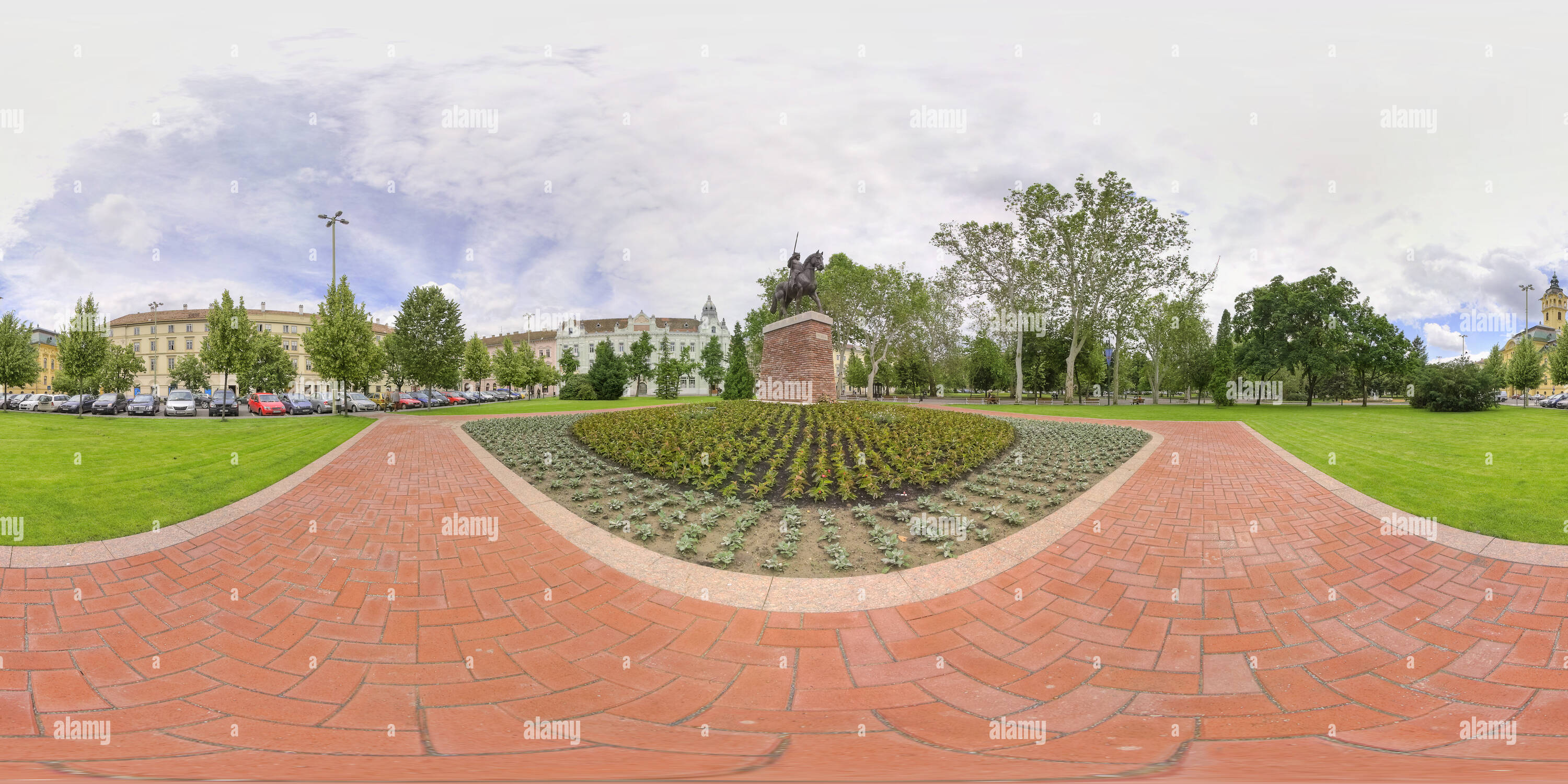 360 Grad Panorama Ansicht von Iv. Béla des ungarischen Königs Skulptur - Szechenyi Platz