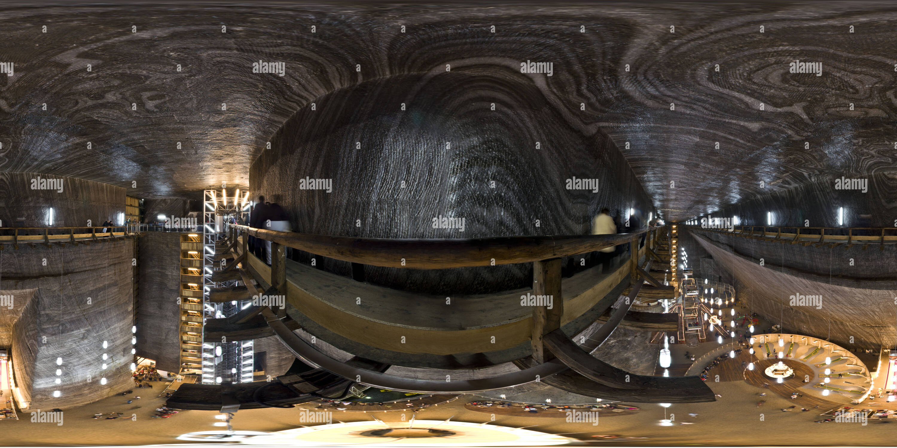 360 Grad Panorama Ansicht von Balkon 70 m unterhalb einer Galerie im Werk Turda Salzmine