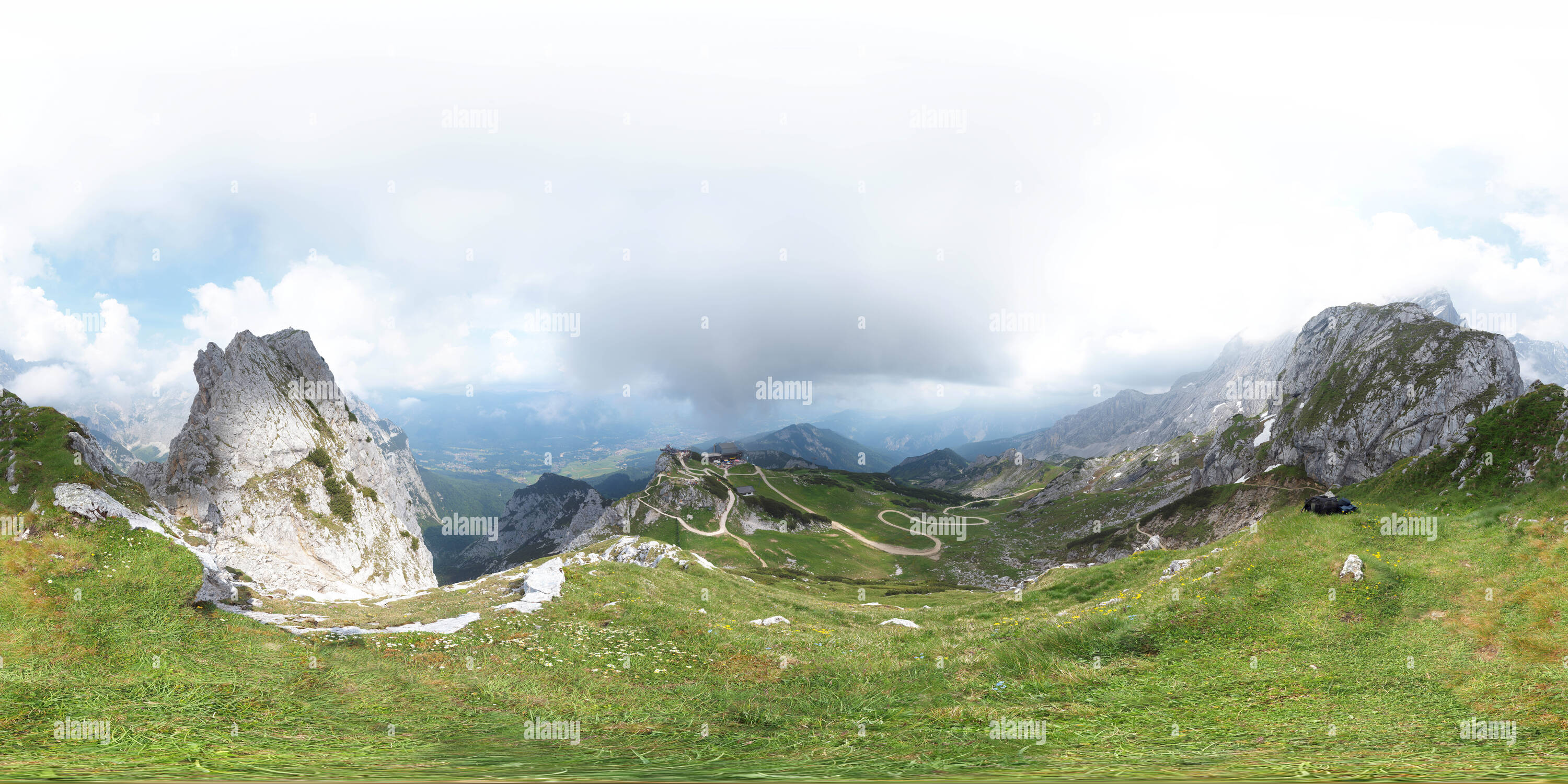 360 Grad Panorama Ansicht von Eröffnung der Aussichtsplattform AlpspiX