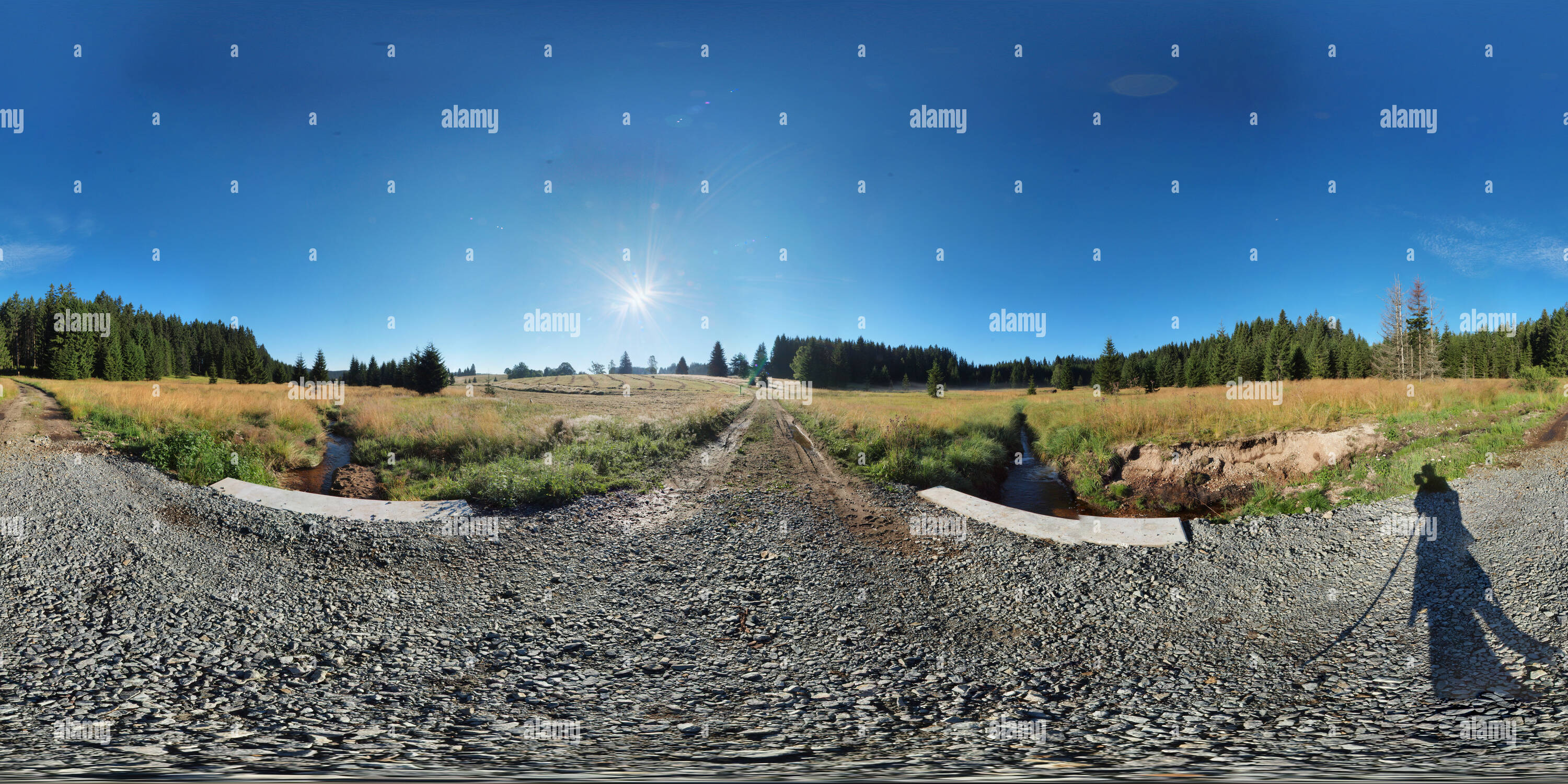 360 Grad Panorama Ansicht von Novohradské Berge - Brücke