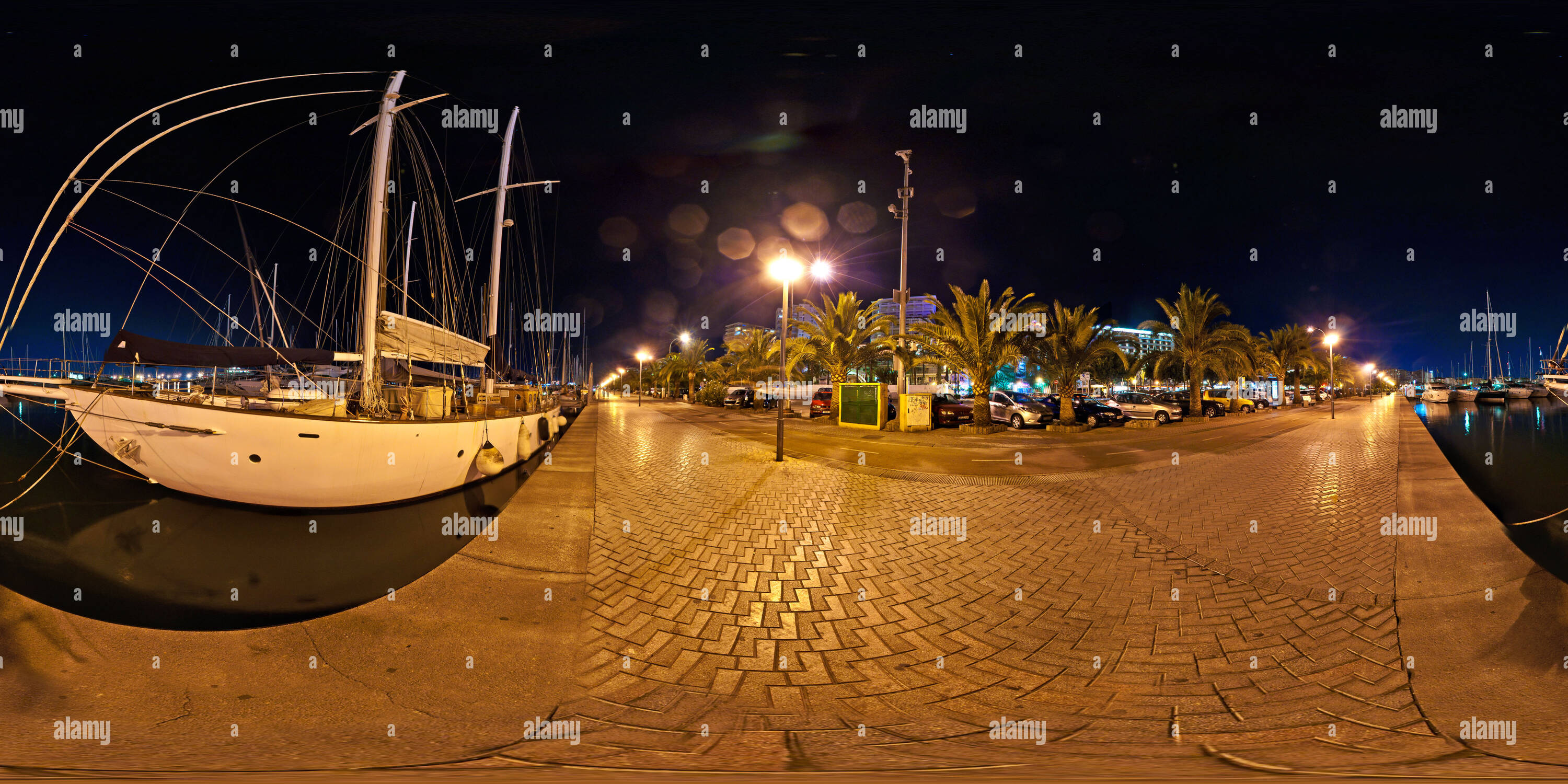 360 Grad Panorama Ansicht von Passeo Maritimo in Palma de Mallorca bei Nacht