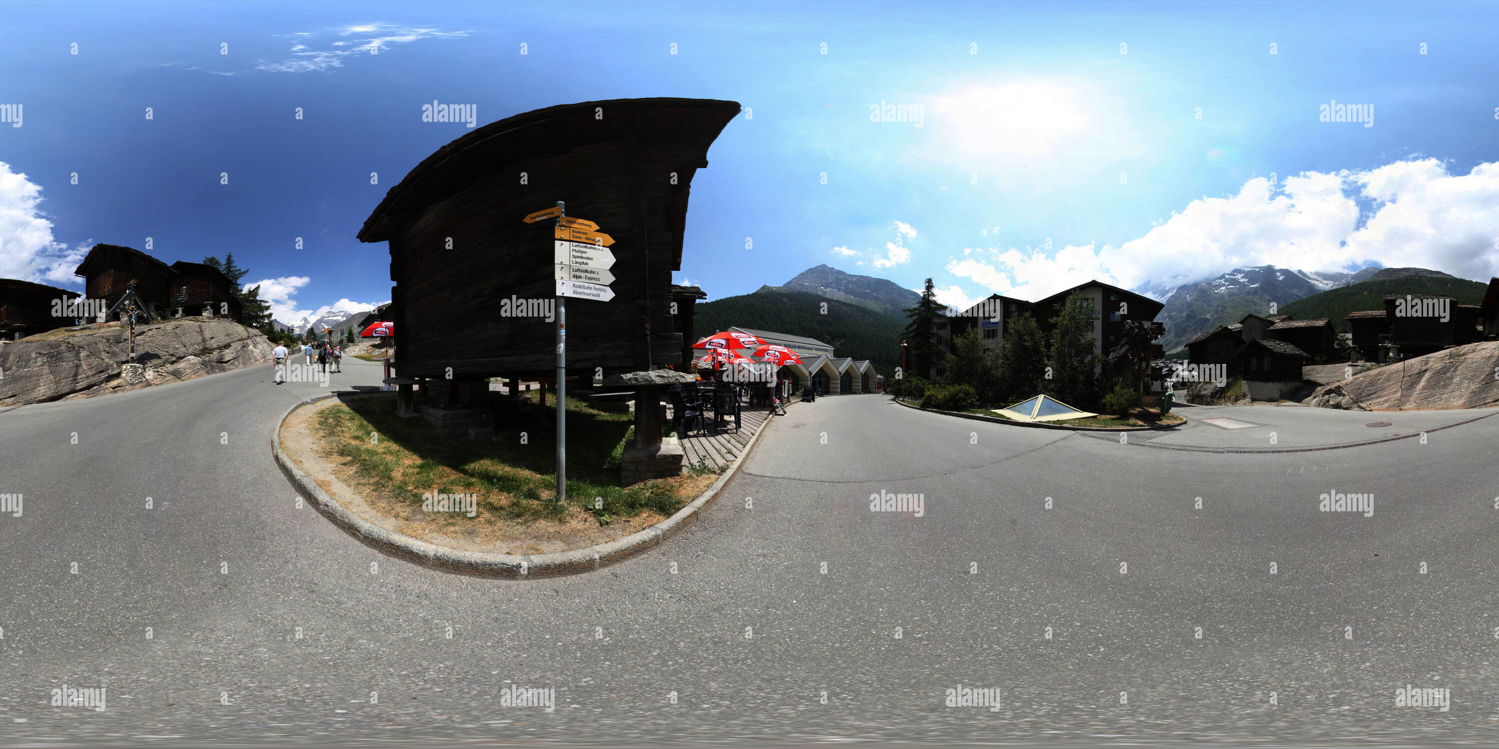 360 Grad Panorama Ansicht von Saas Fee Bielen