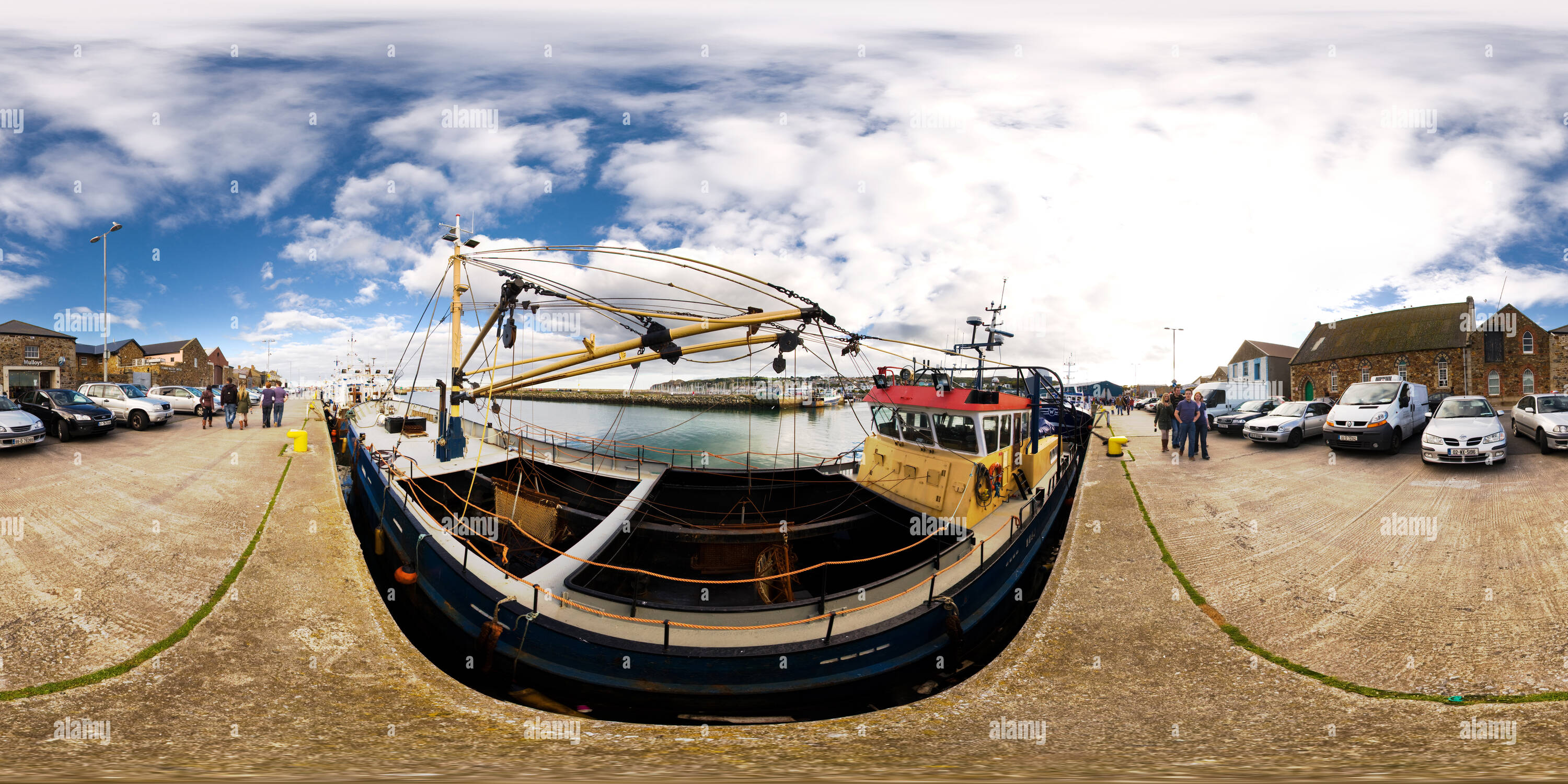 360 Grad Panorama Ansicht von Howth Hafen auf der Irischen See