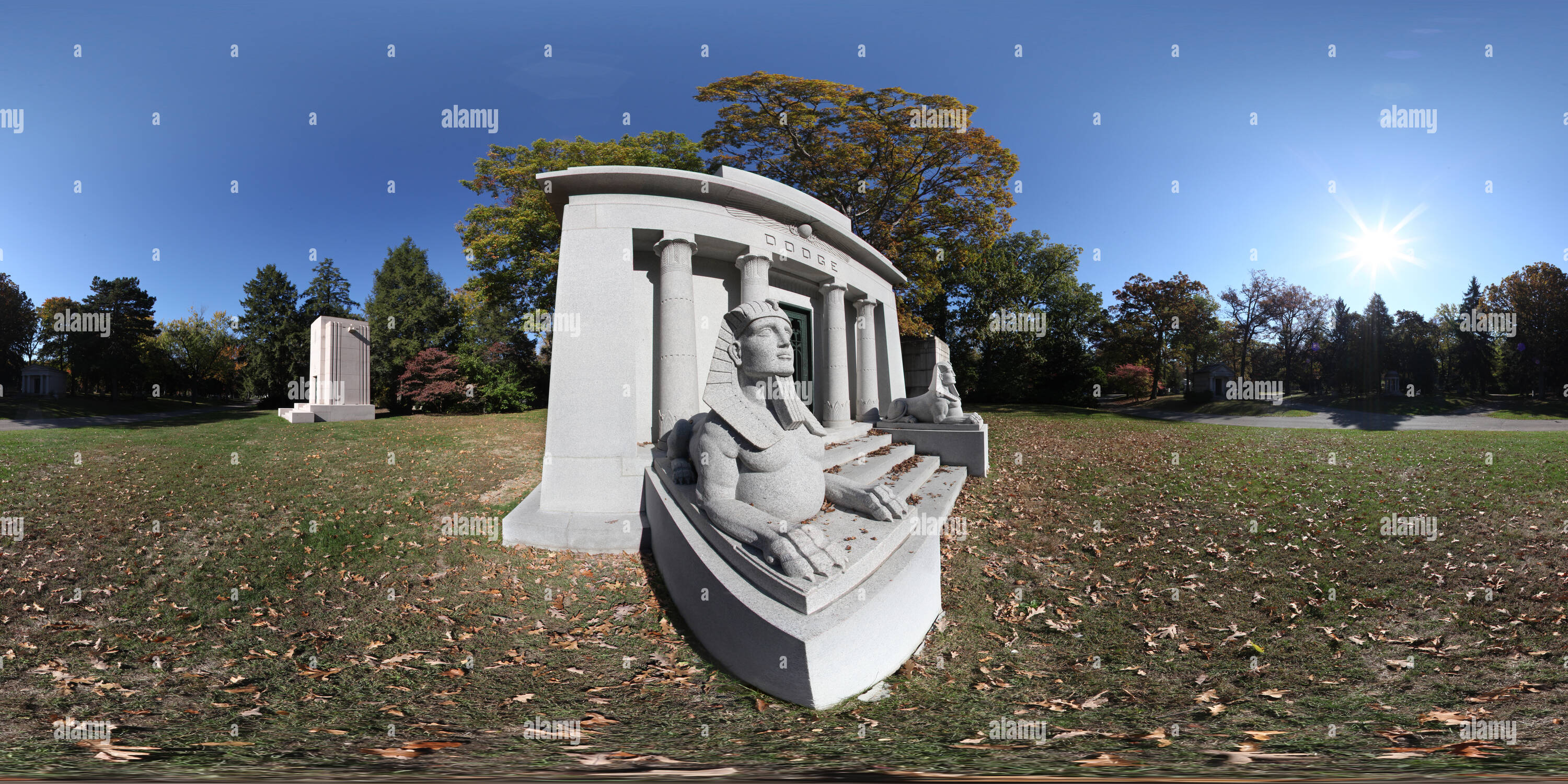 360 Grad Panorama Ansicht von Dodge Mausoleum im Woodlawn Friedhof