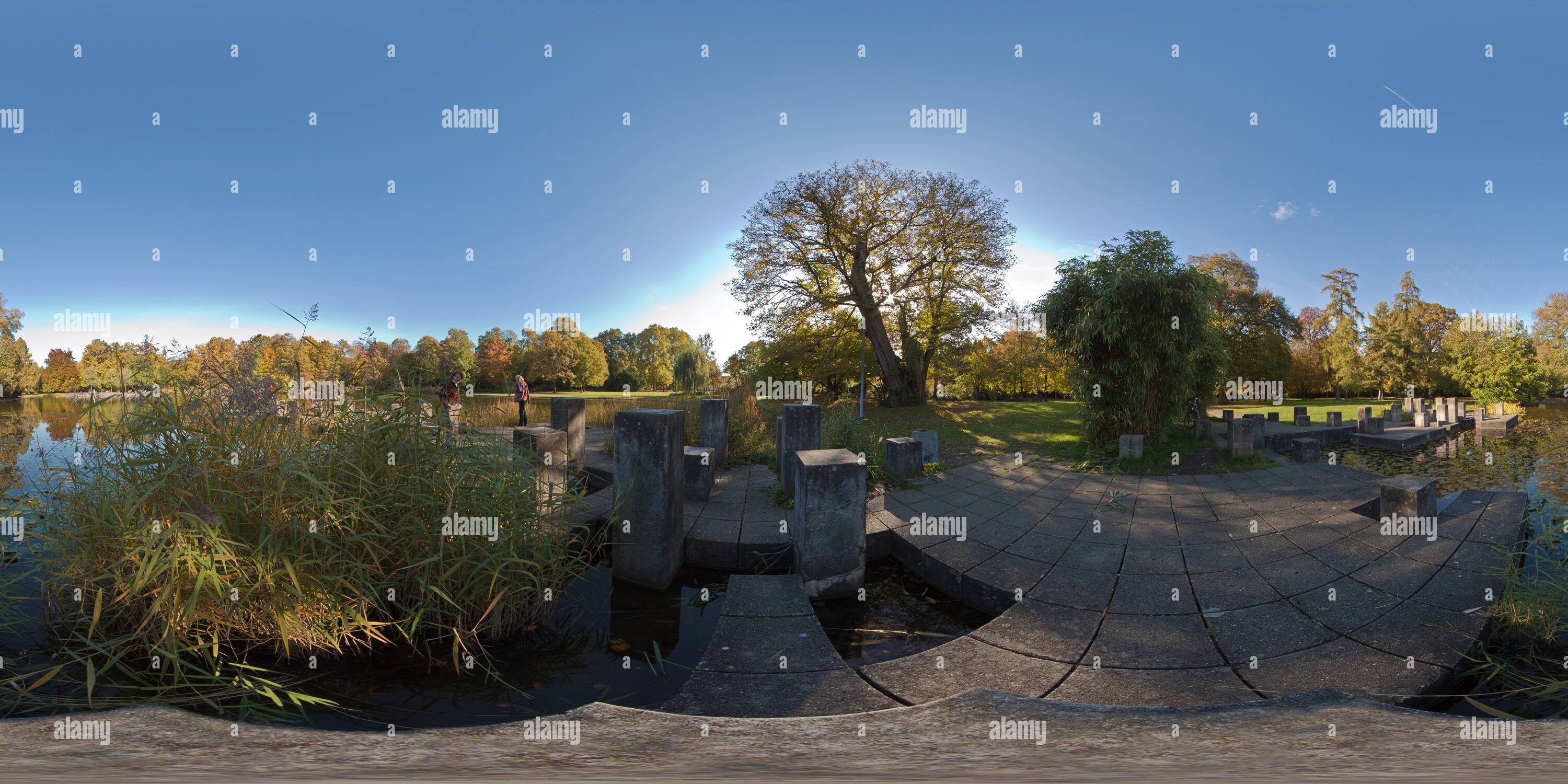 360 Grad Panorama Ansicht von Schloss und Gärten in Karlsruhe, Deutschland