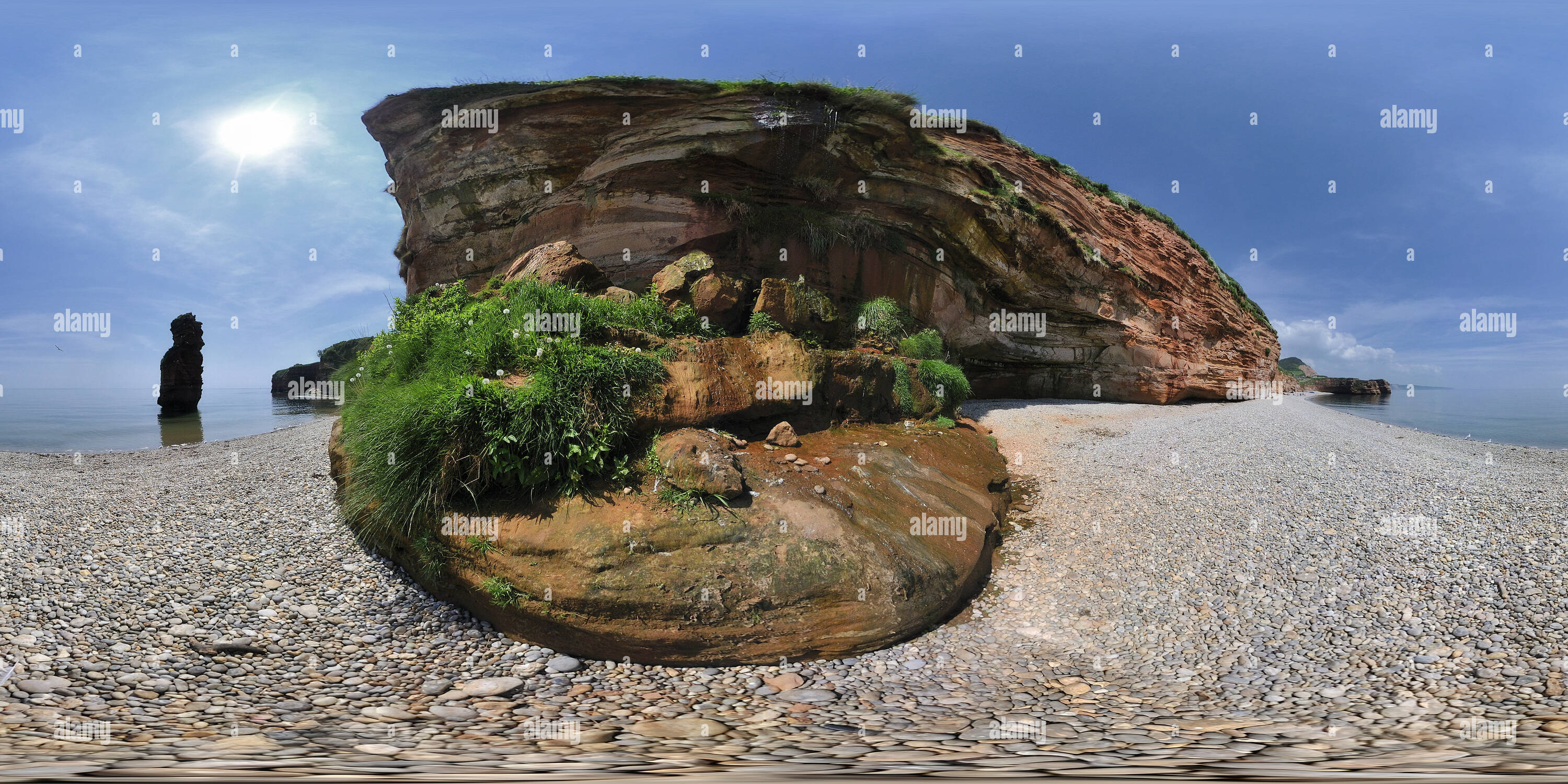 360 Grad Panorama Ansicht von Sandsteinfelsen und seastacks an Ladram Bay, Devon. VR