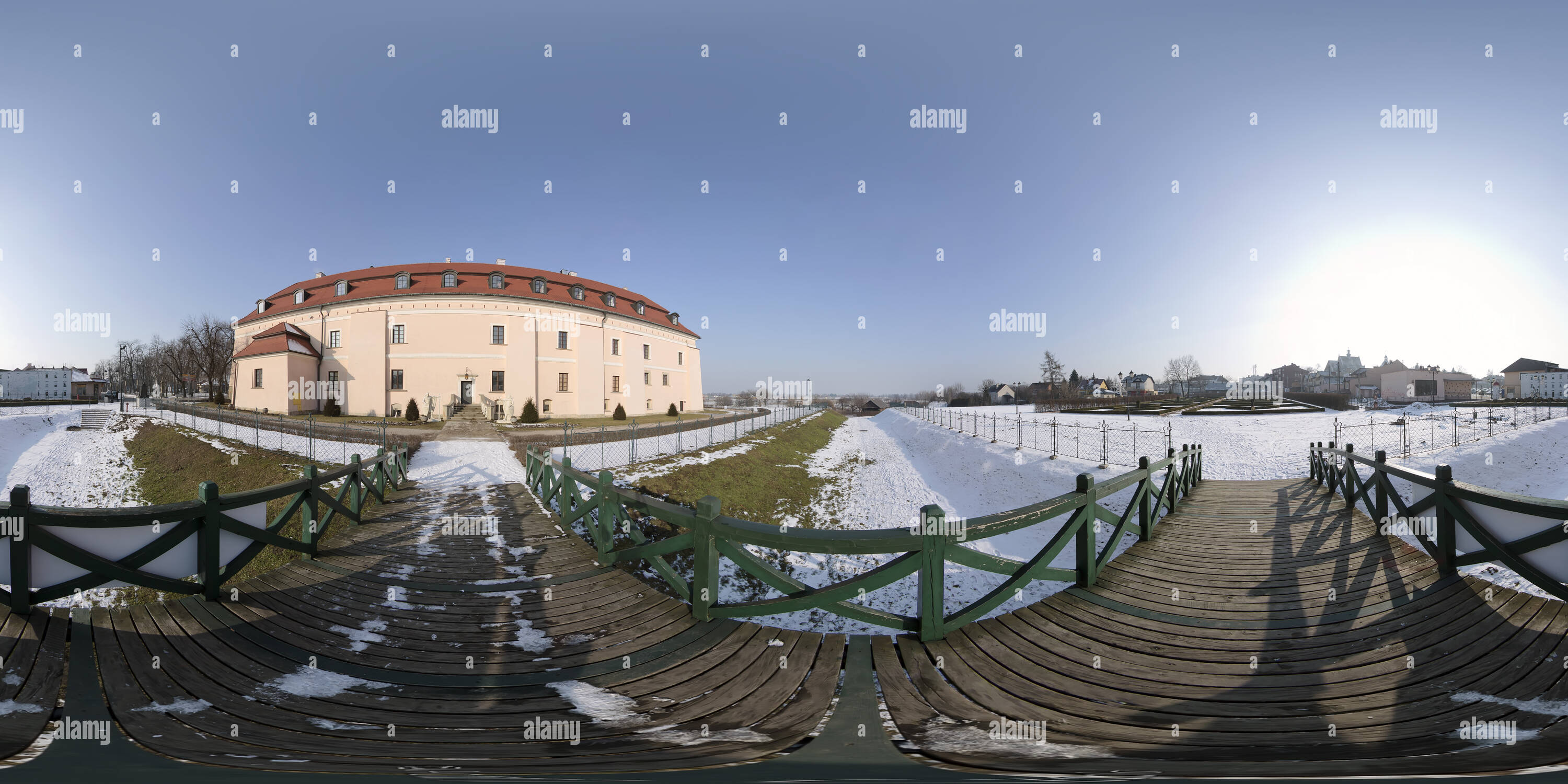 360 Grad Panorama Ansicht von Niepołomice, Königliches Schloss #6