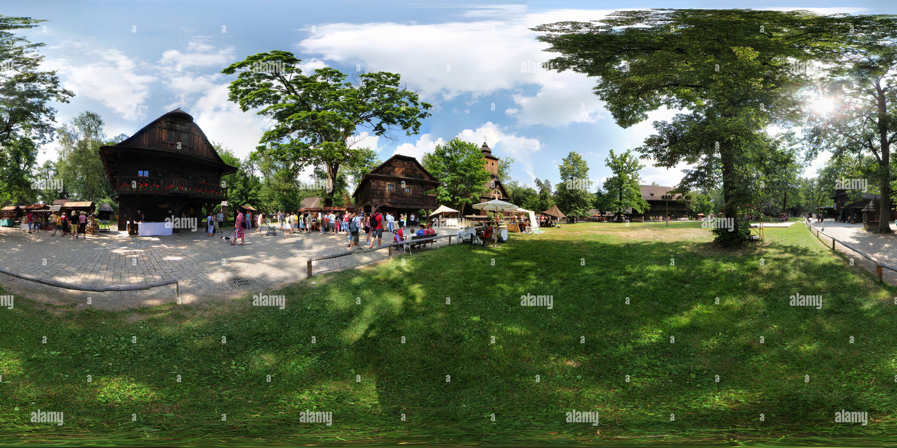 360 Grad Panorama Ansicht von Historisches Dorf-museum Roznov