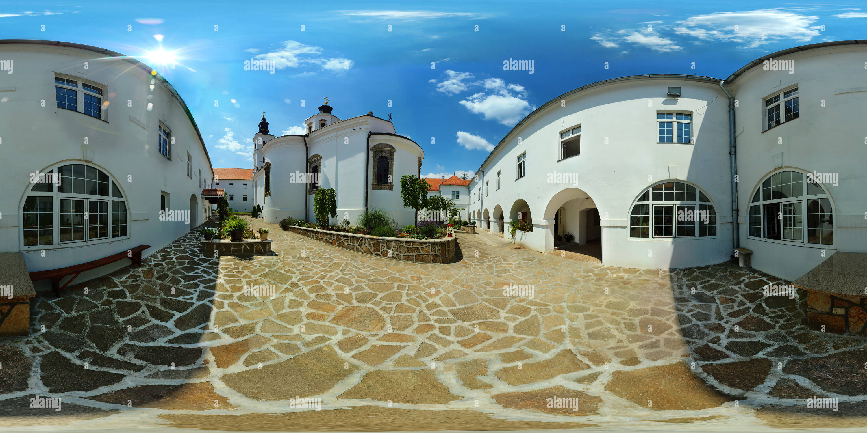 360 Grad Panorama Ansicht von Krusedol - Eingang - - - Kloster