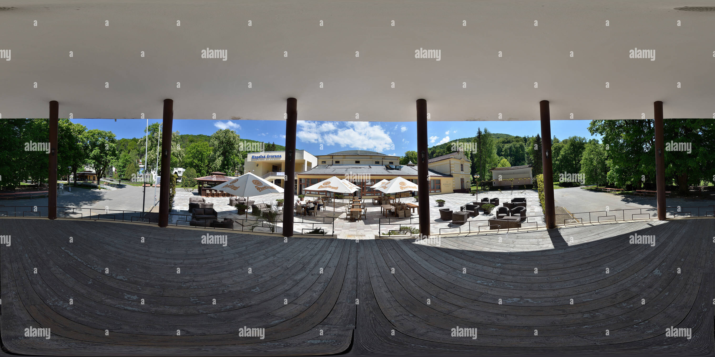 360 Grad Panorama Ansicht von Trencianske Teplice Kupelna dvorana