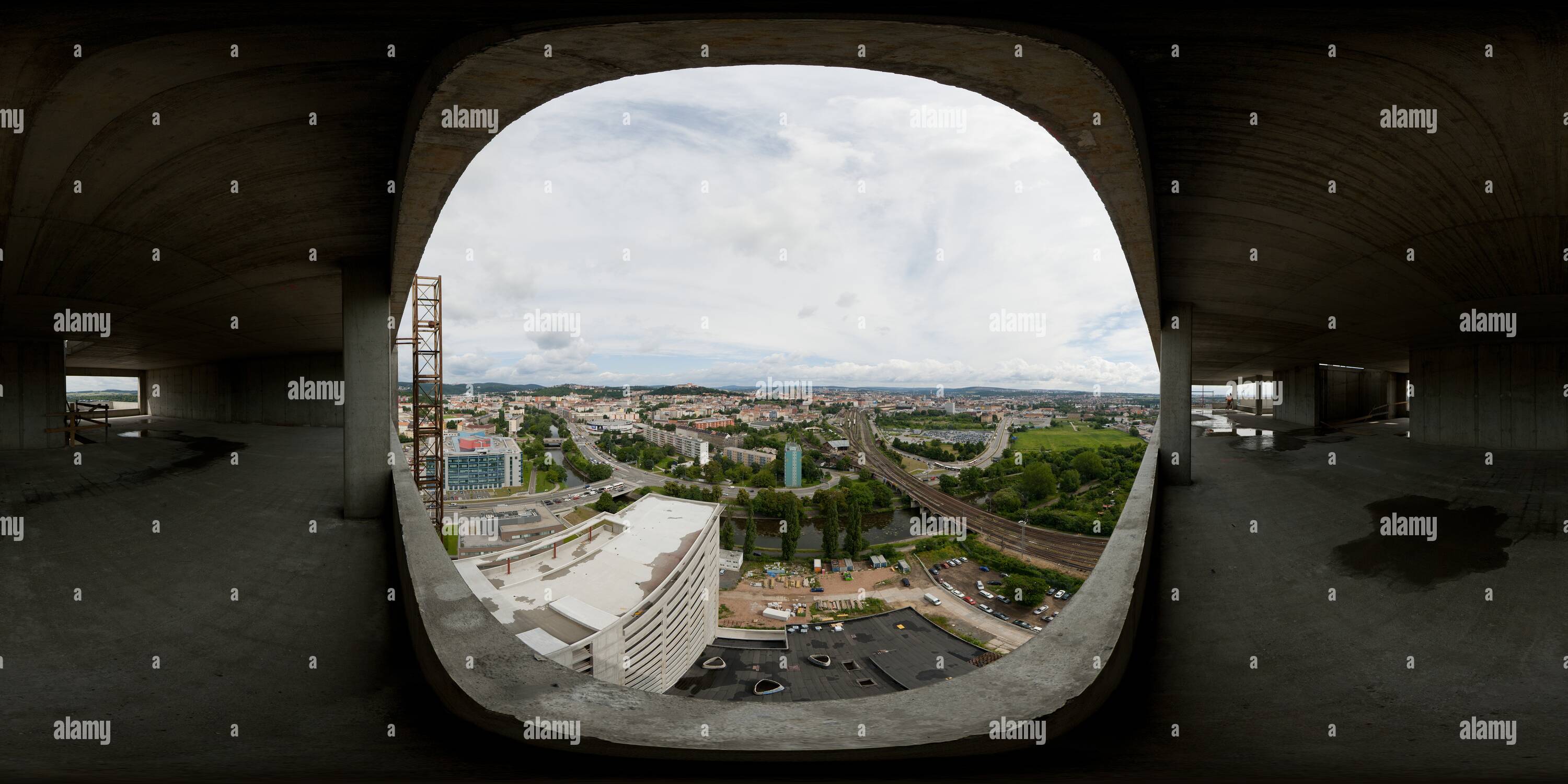 360 Grad Panorama Ansicht von Blick nach Norden von spielberk Office Center Tower