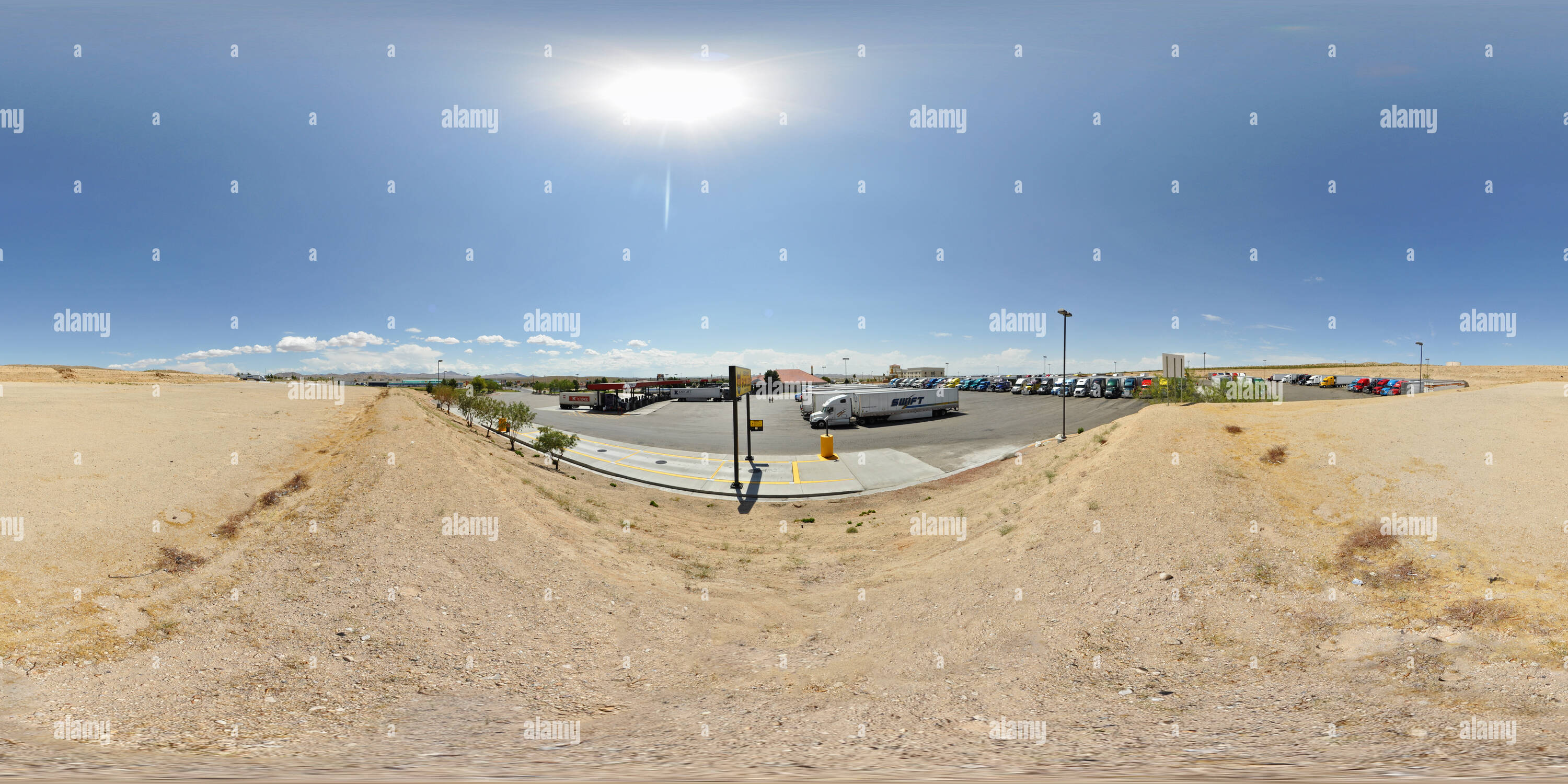 360 Grad Panorama Ansicht von Flying J Truck Stop, Barstow - CA