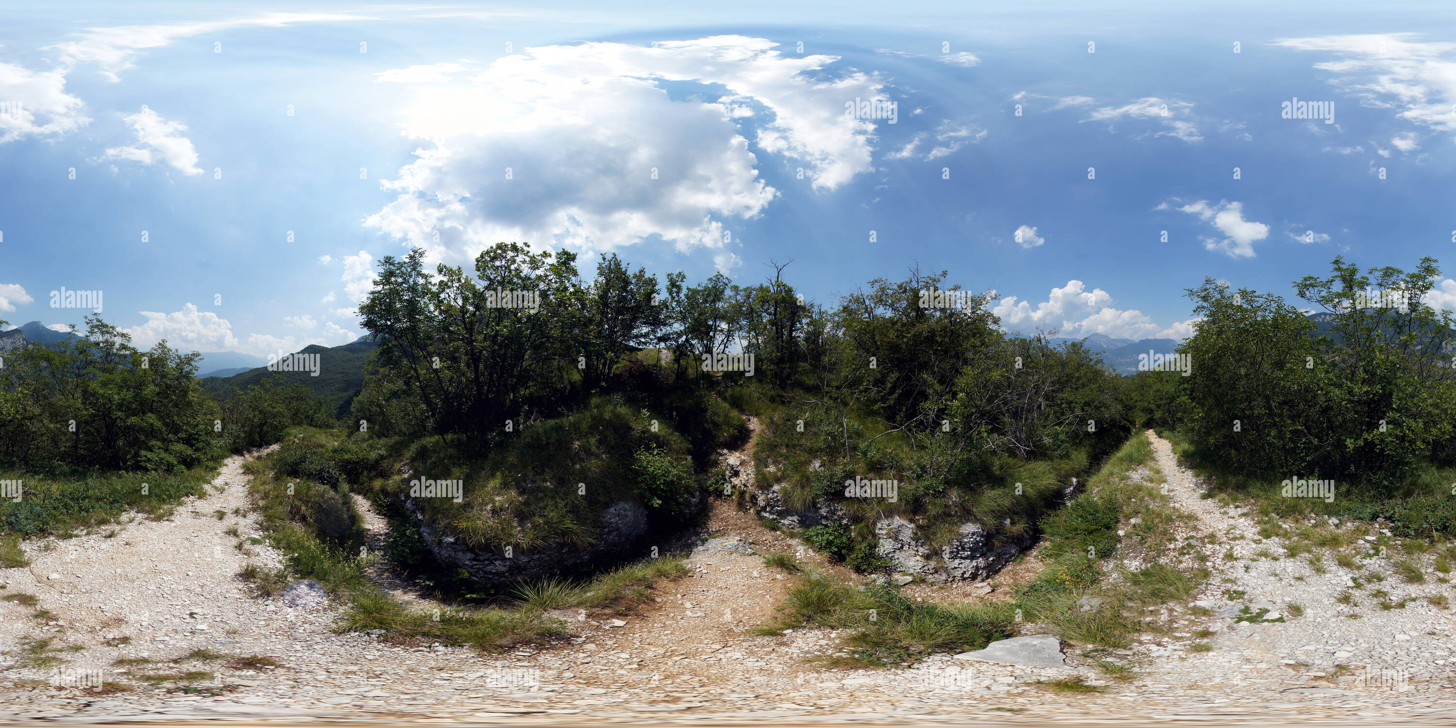 360 Grad Panorama Ansicht von Italien Trentino Torbole Sentiero Della Pace Ihr Browser kann leider keine eingebetteten Frames anzeigen