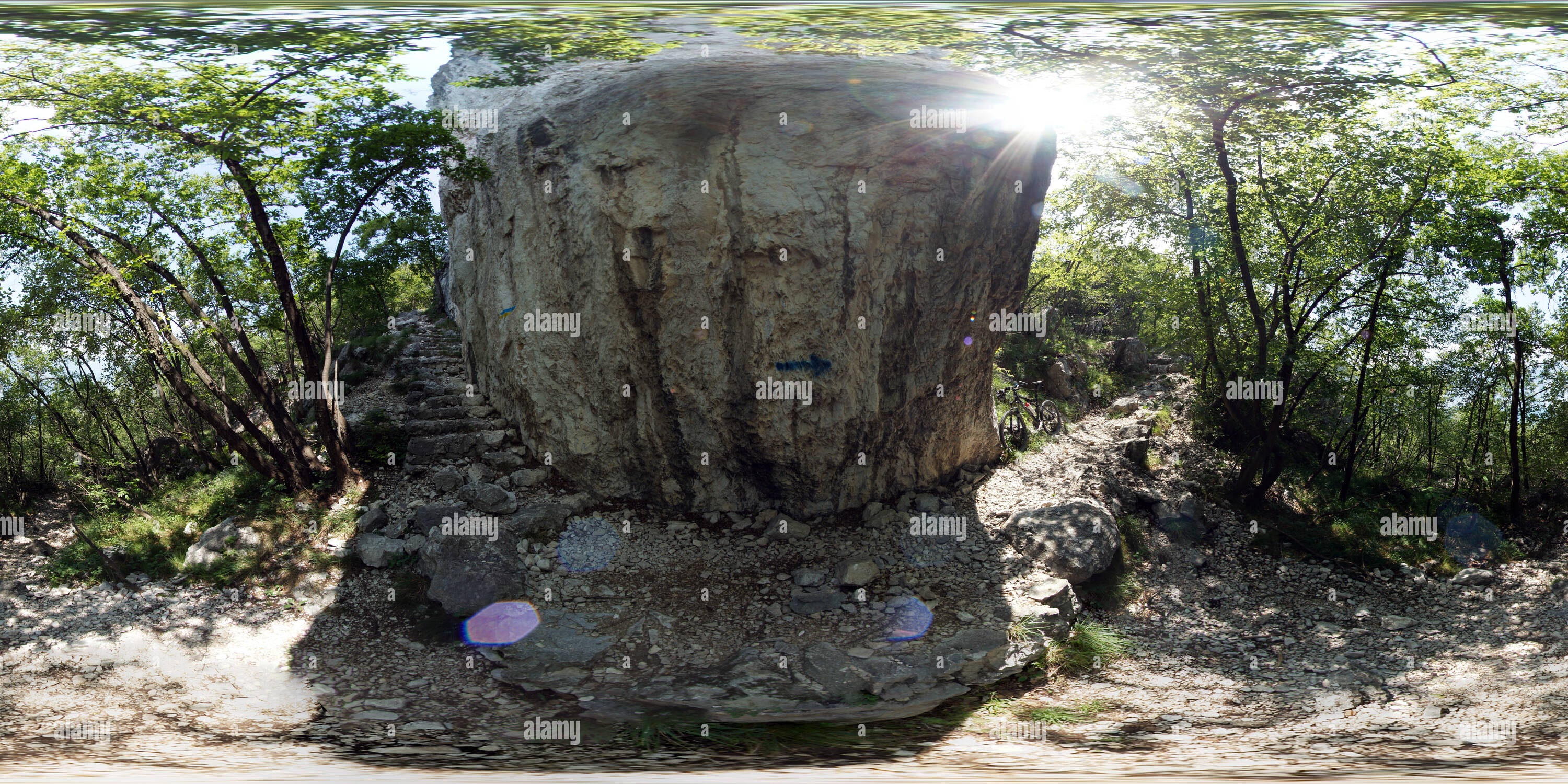 360 Grad Panorama Ansicht von Italien Trentino Torbole Sentiero Della Pace Unten