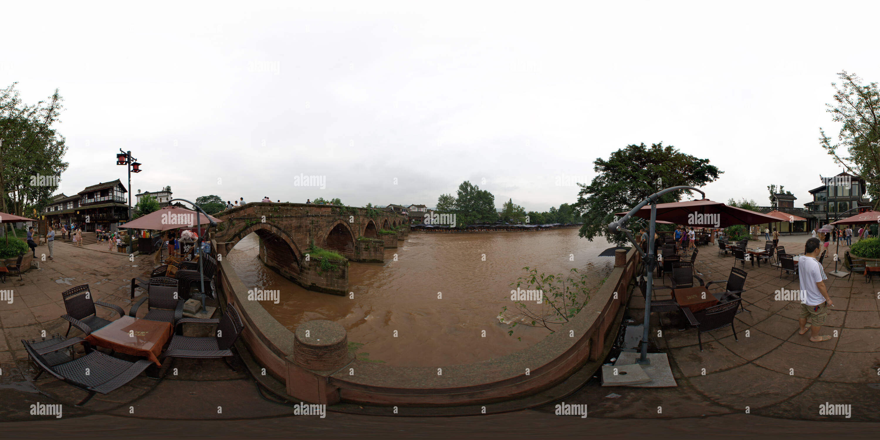 360 Grad Panorama Ansicht von 2011-07-29 Chengdu Pingle Stadt - Volume-8