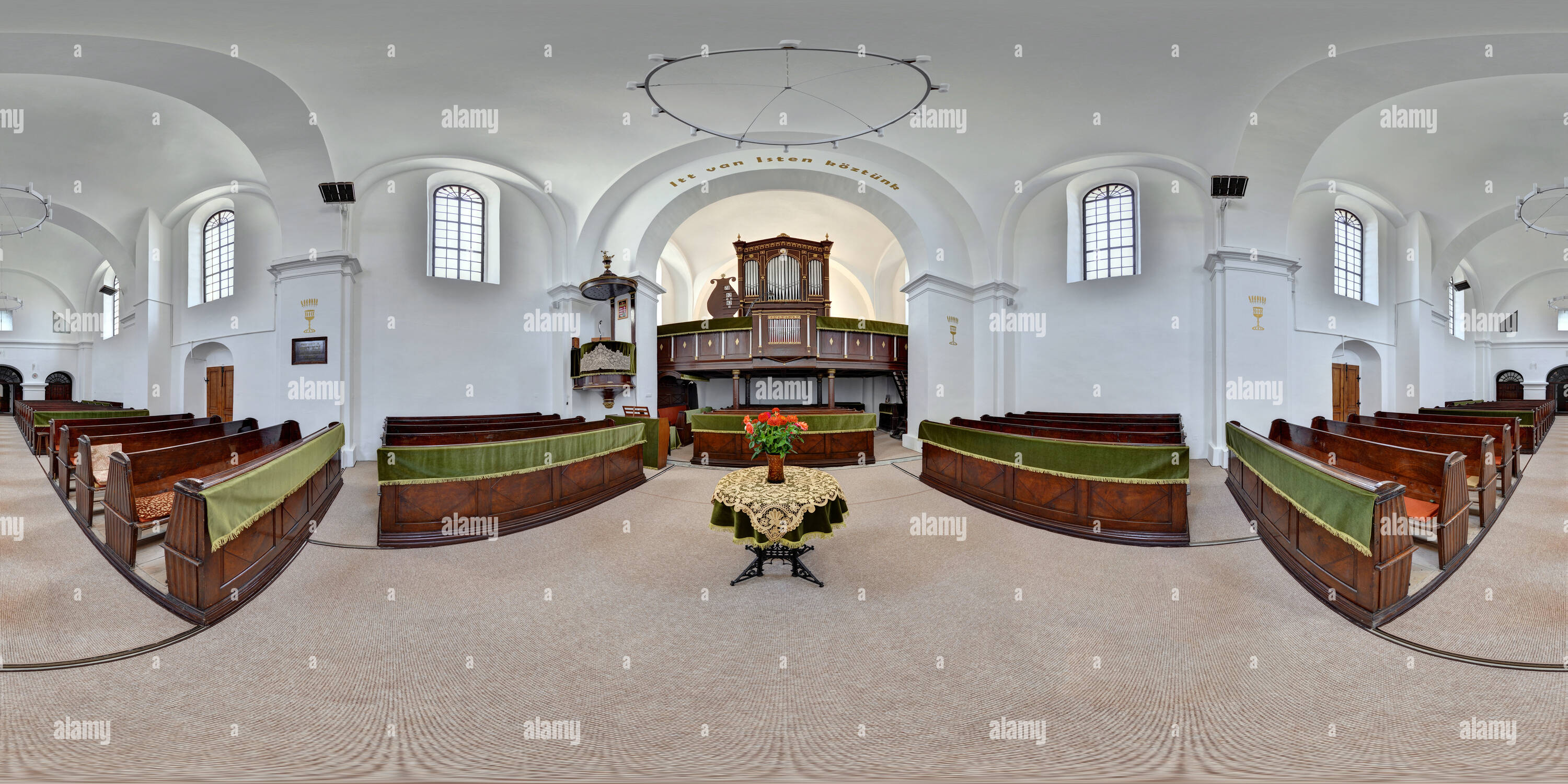 360 Grad Panorama Ansicht von Calvinistisch Reformierten Kirche - Innenraum, Tg Lapus, Rumänien