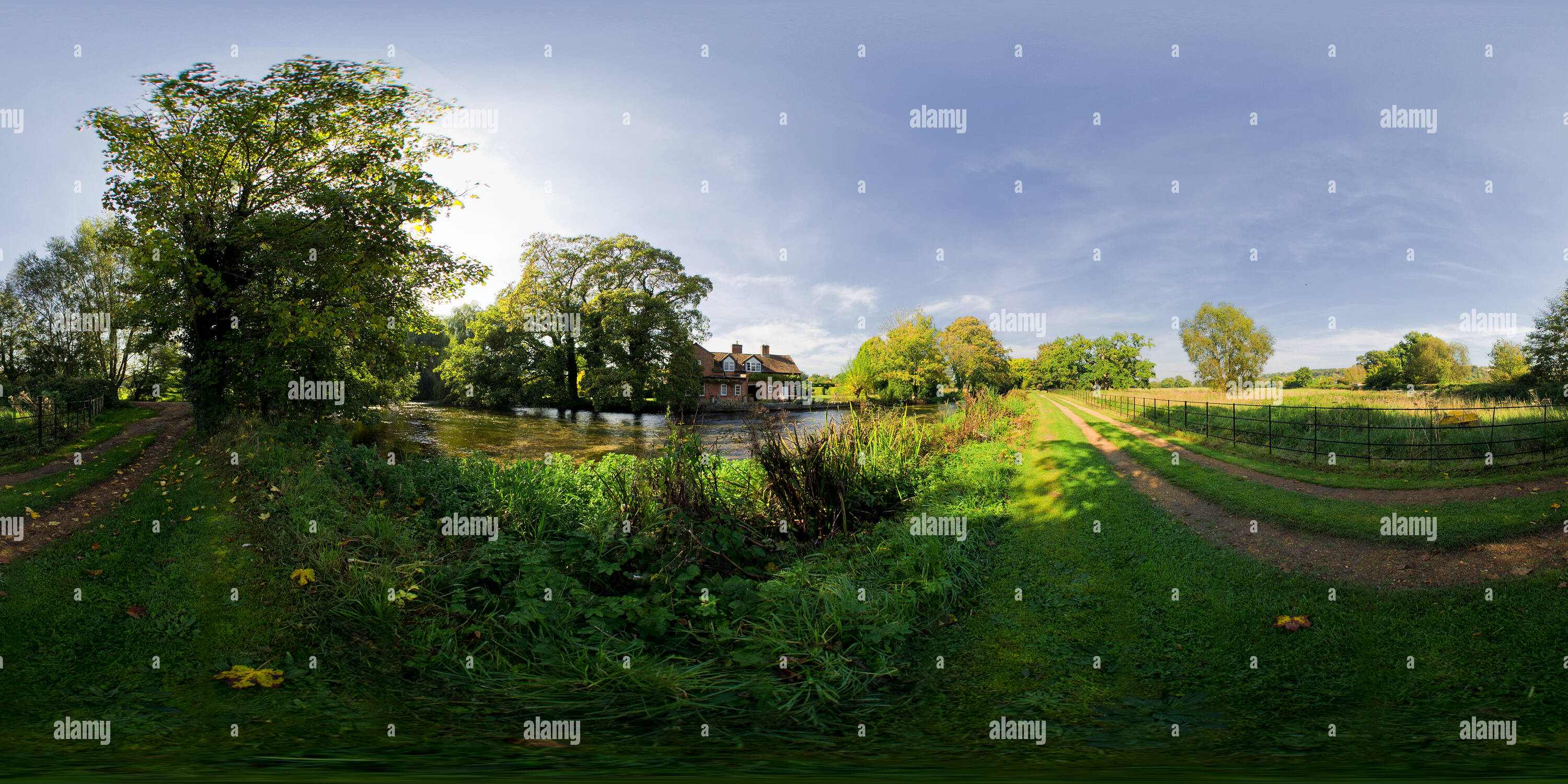 360 Grad Panorama Ansicht von Ein "Watership Down". Die River Test, Hampshire. VR