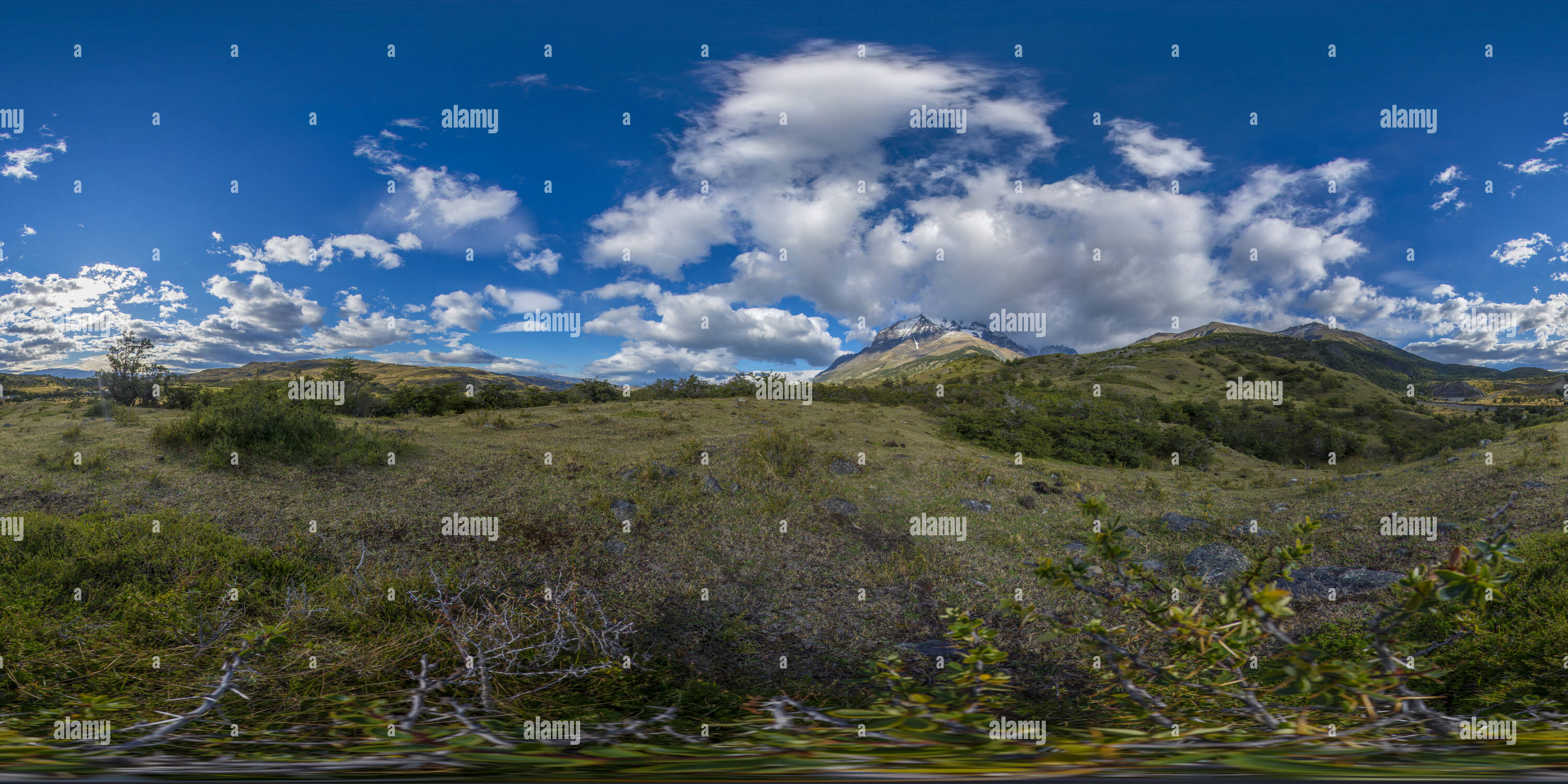 360 Grad Panorama Ansicht von Inicio Sendero 'O' Torres Del Paine Desde Campamento Torres