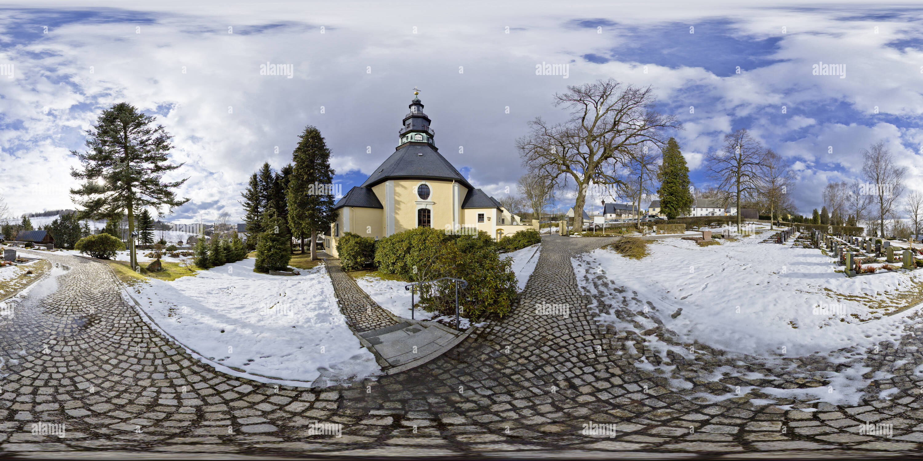 Seiffen kirche erzgebirge -Fotos und -Bildmaterial in hoher Auflösung ...