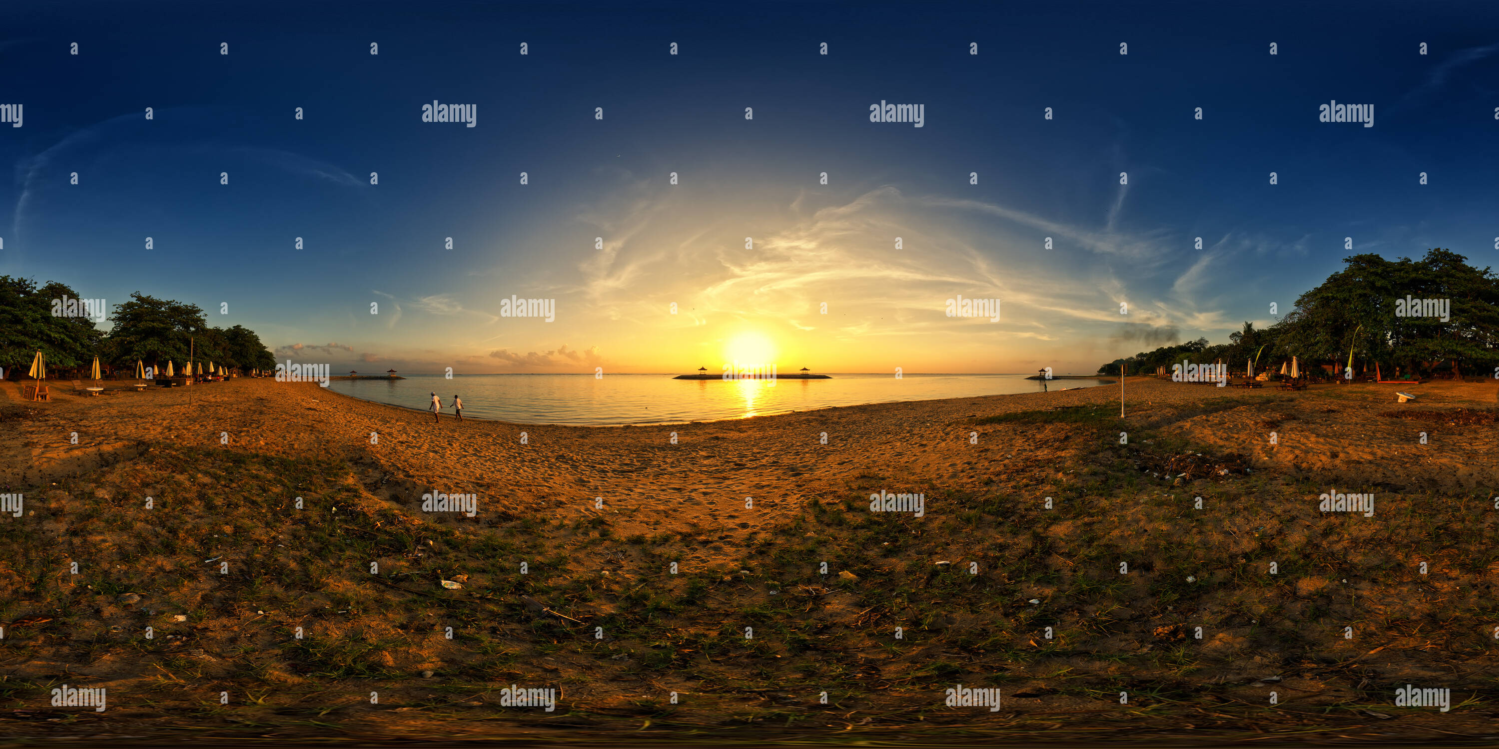 360 Grad Panorama Ansicht von Morgen am Karang Strand